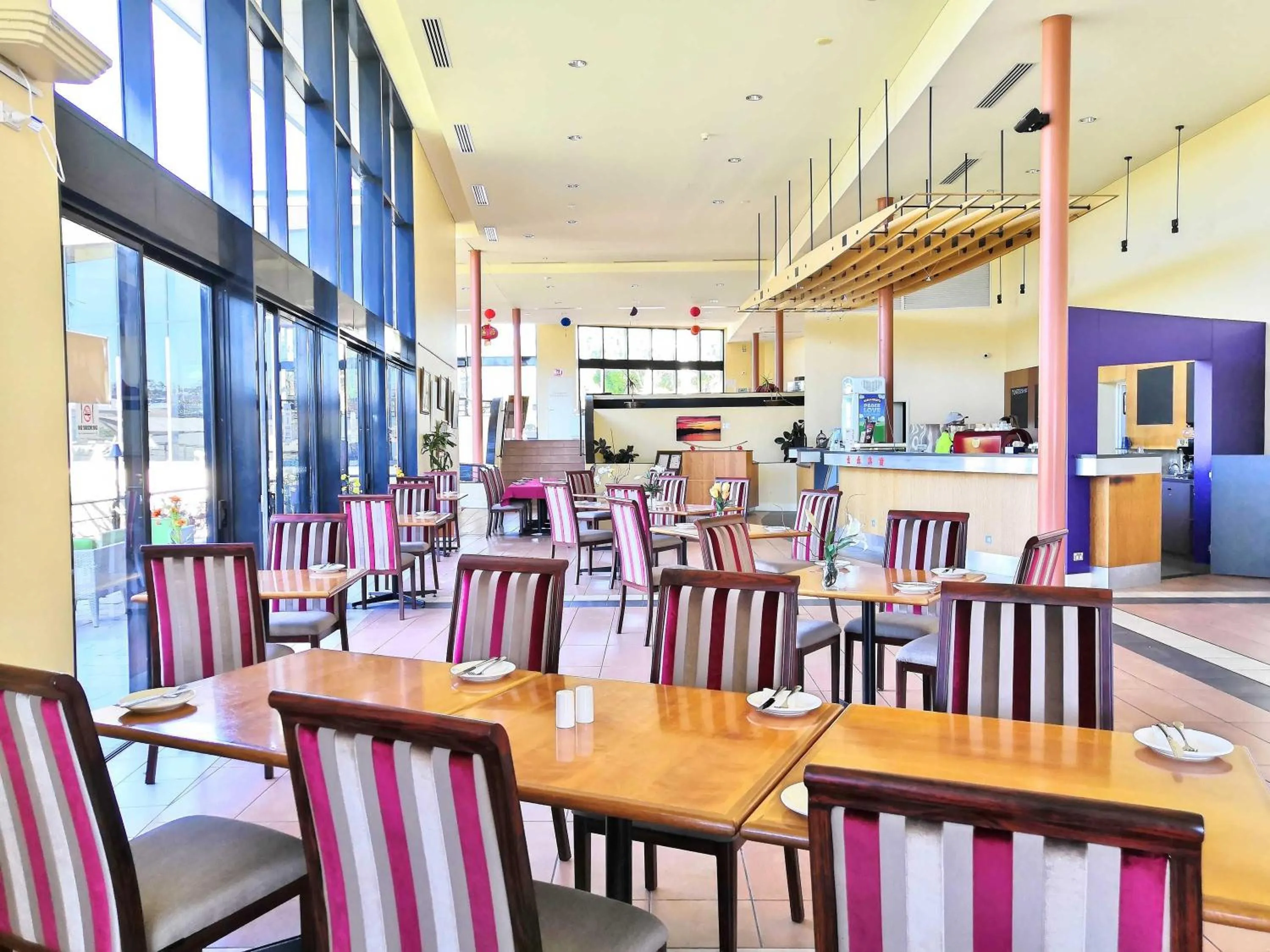 Lounge or bar in BreakFree Wirrina Cove