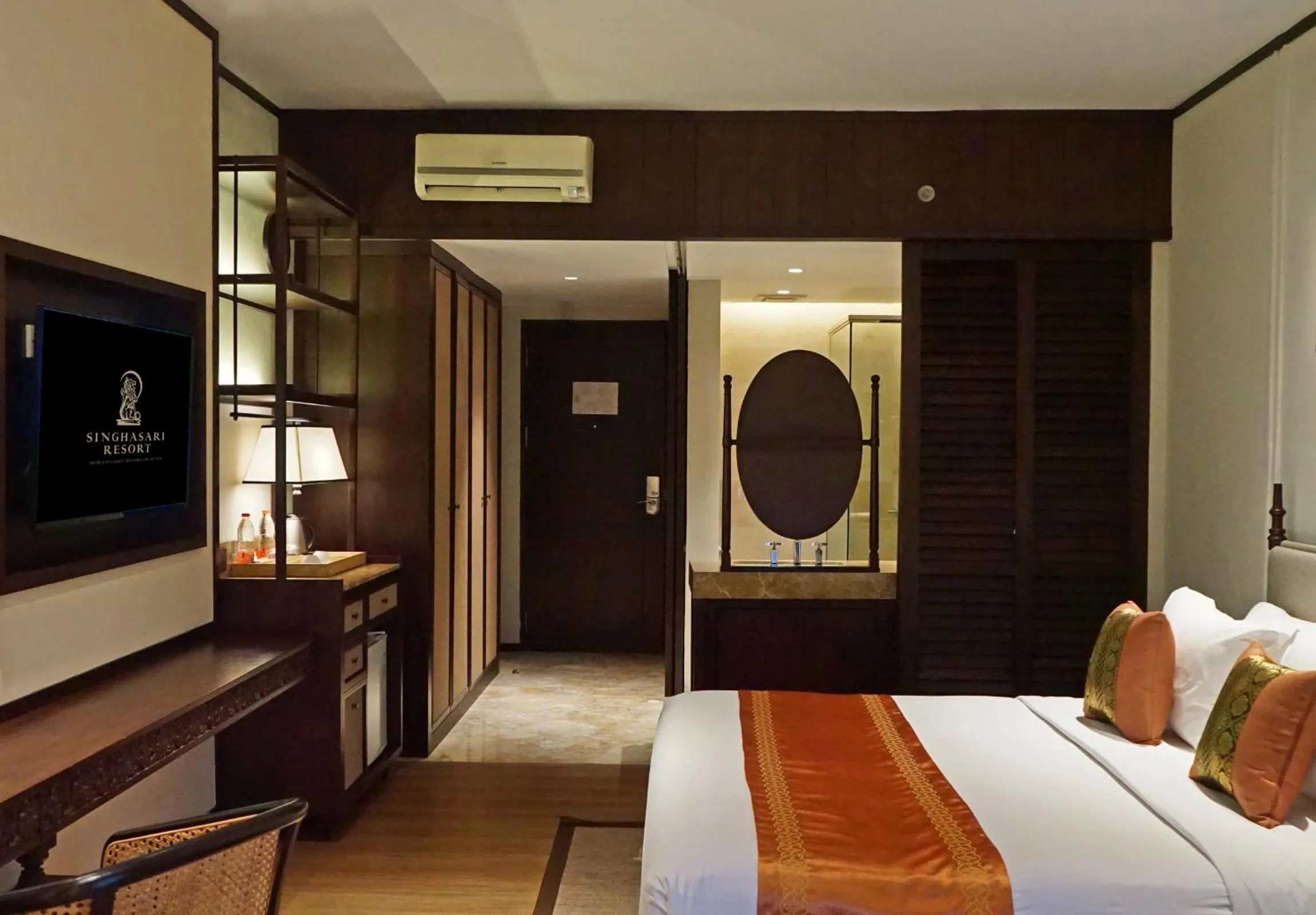 Bedroom, Bed in The Singhasari Resort Batu