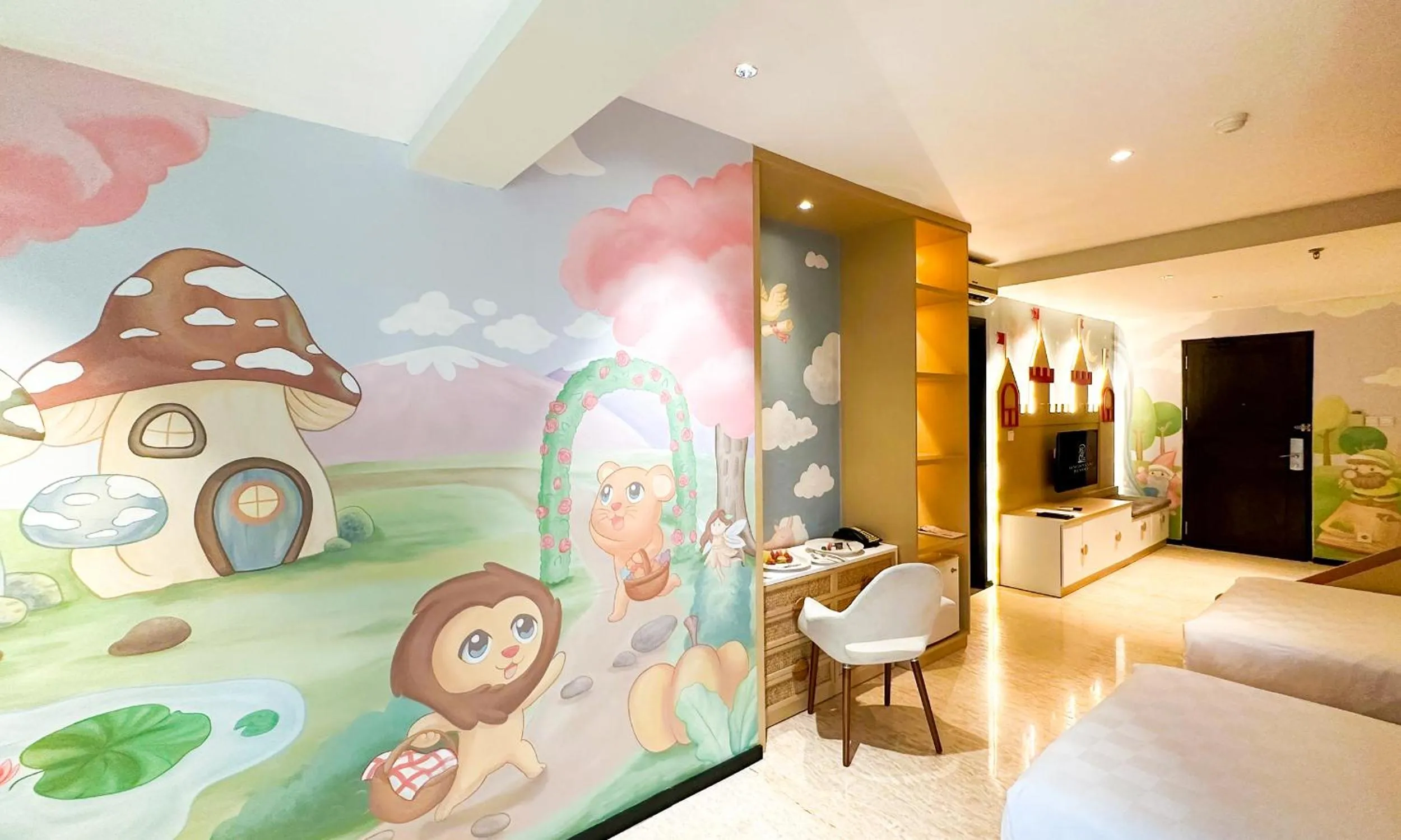 Living room, Bed in The Singhasari Resort Batu