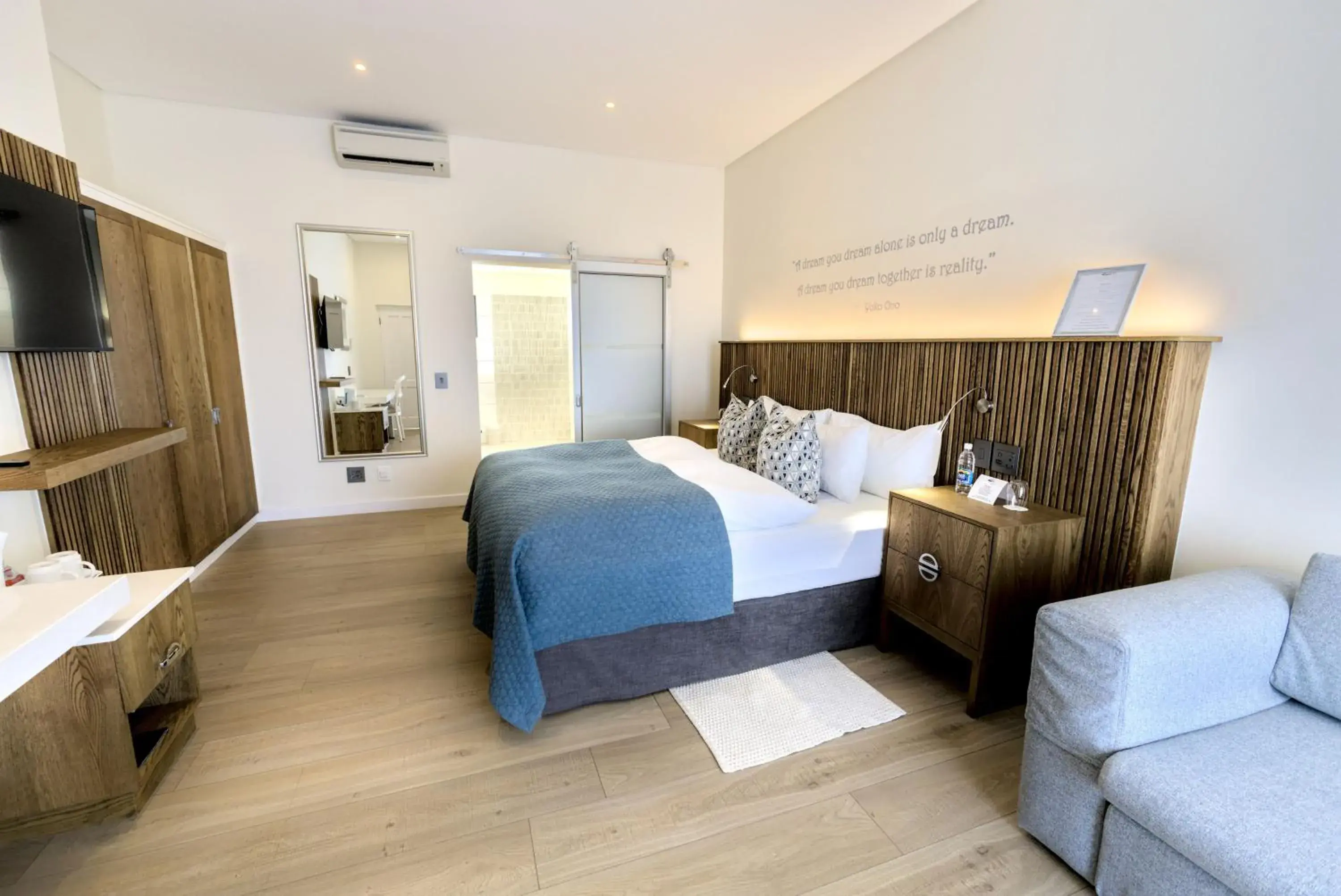 Comfort Twin Room in Oyster Box Guesthouse Comfort Twin Room in Oyster Box Guesthouse