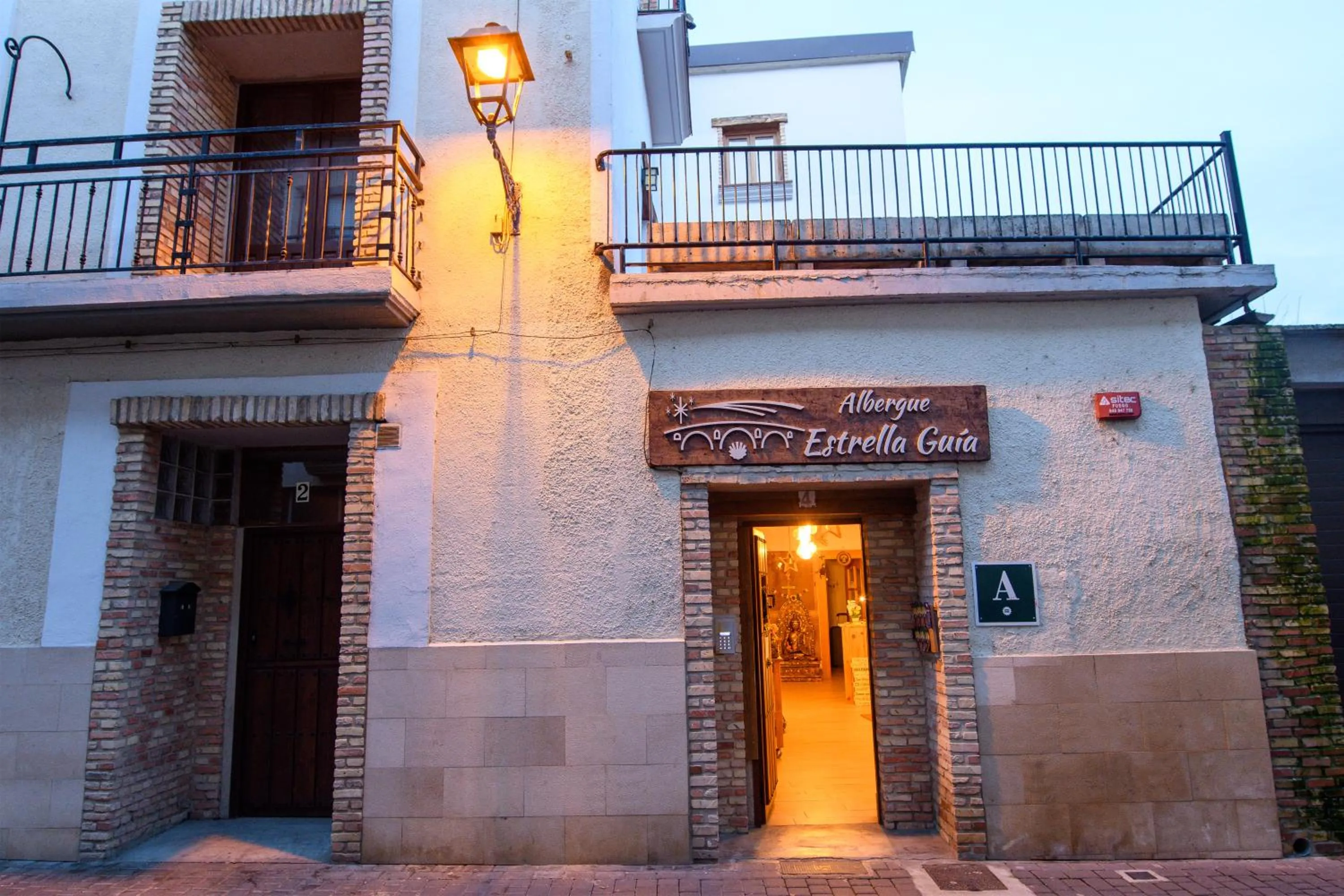 Facade/entrance in Albergue Estrella Guia