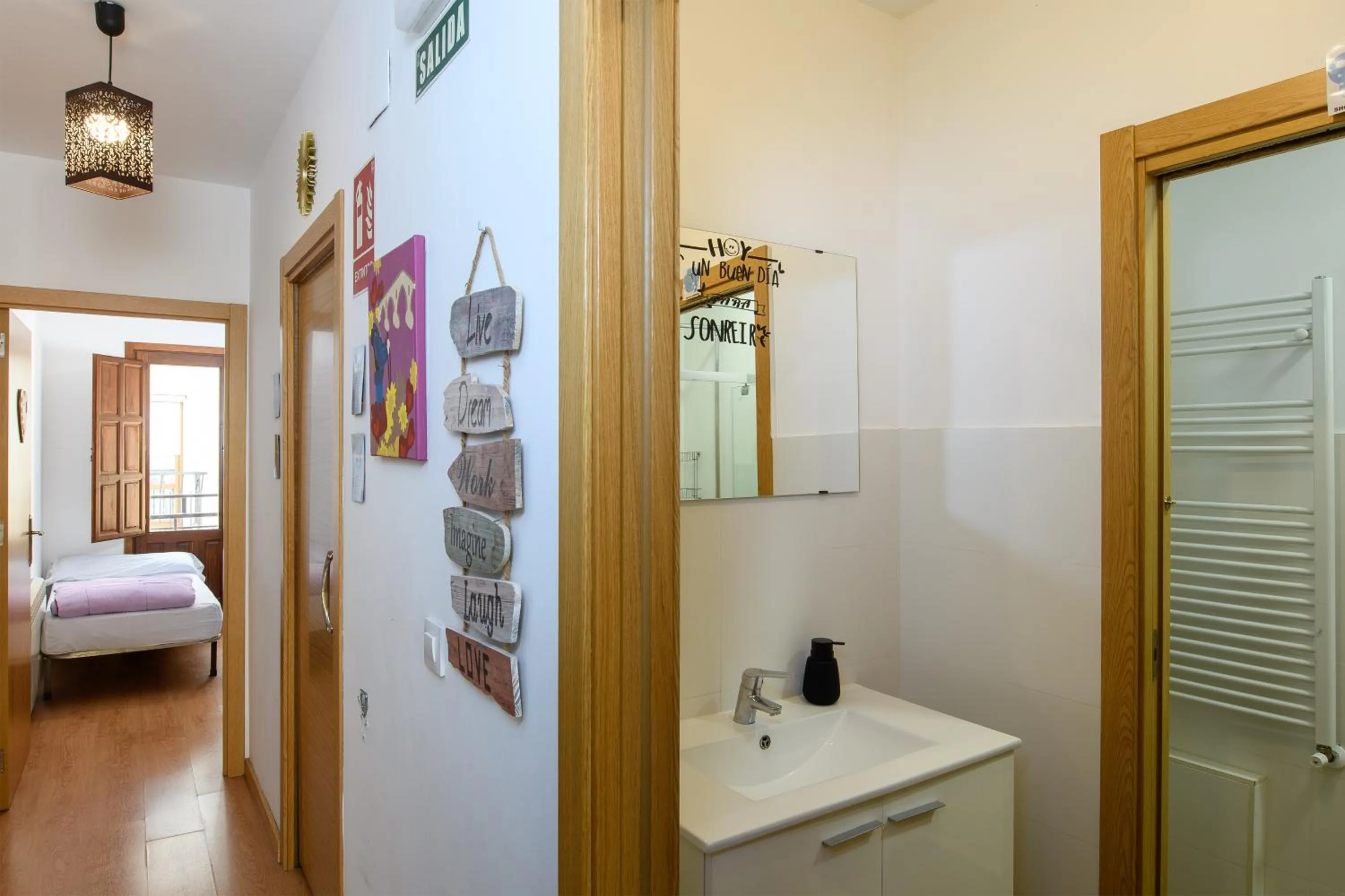 Toilet, Bed in Albergue Estrella Guia