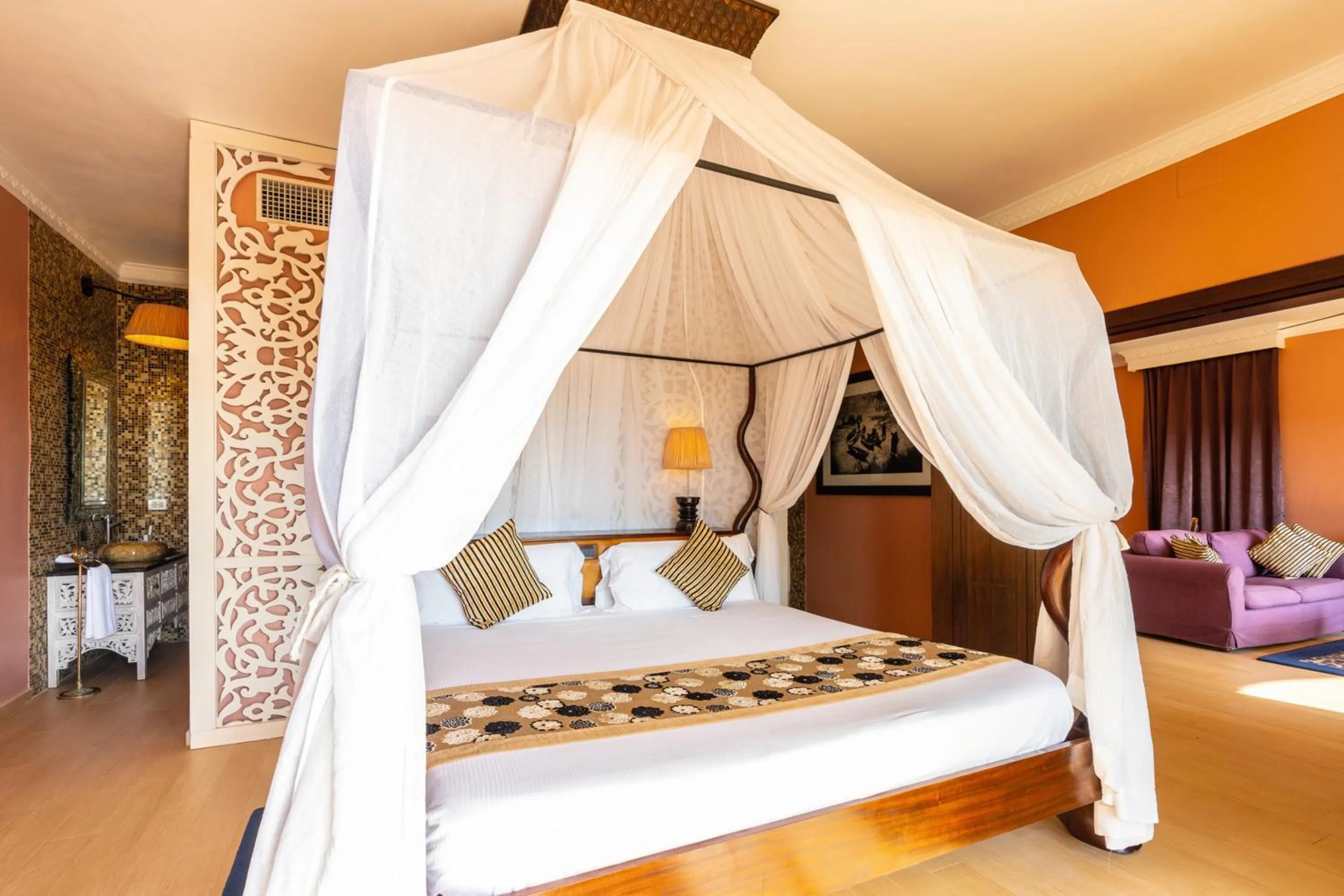 Photo of the whole room, Bed in Riu Palace Zanzibar - All Inclusive