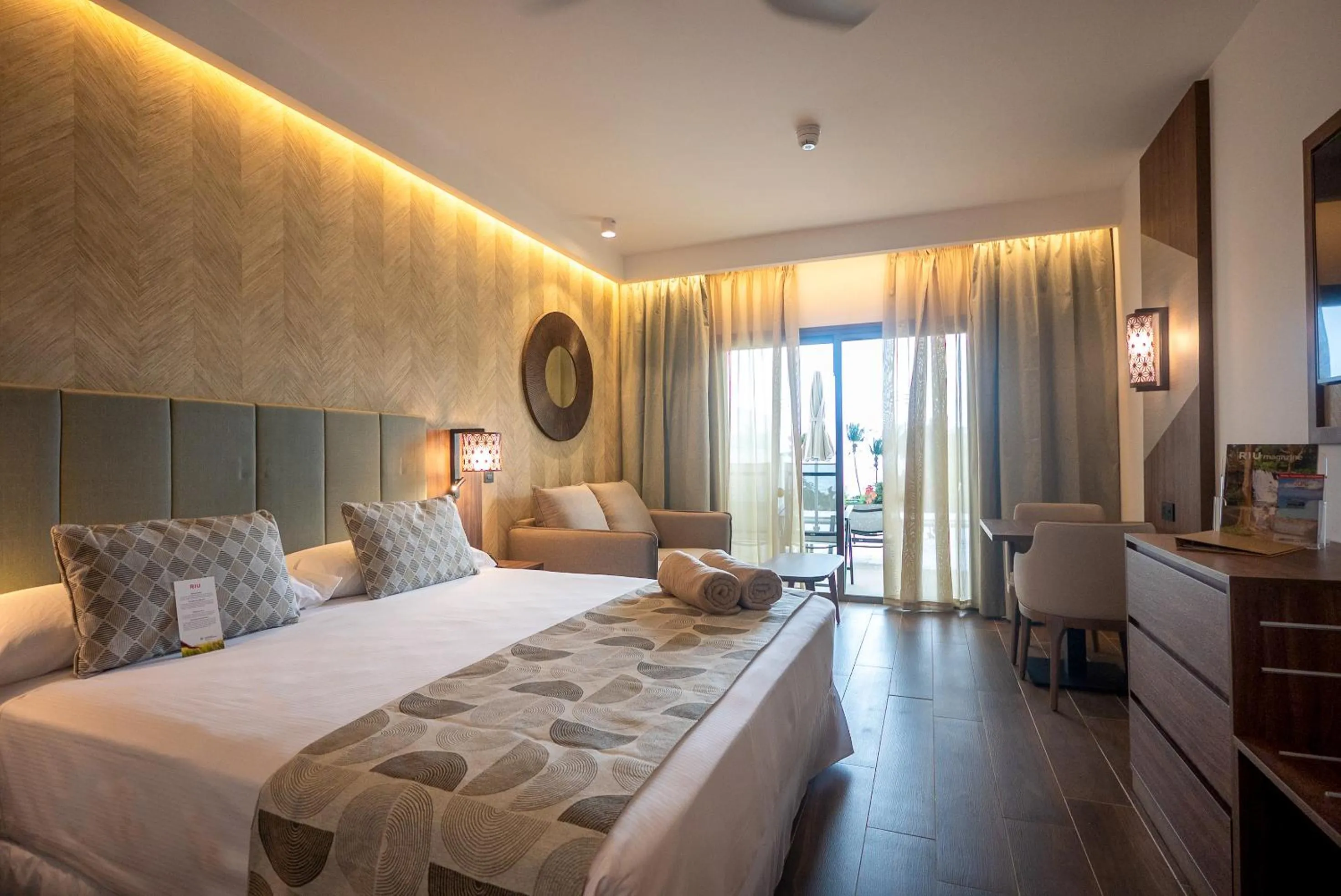 Bed in Riu Palace Zanzibar - All Inclusive