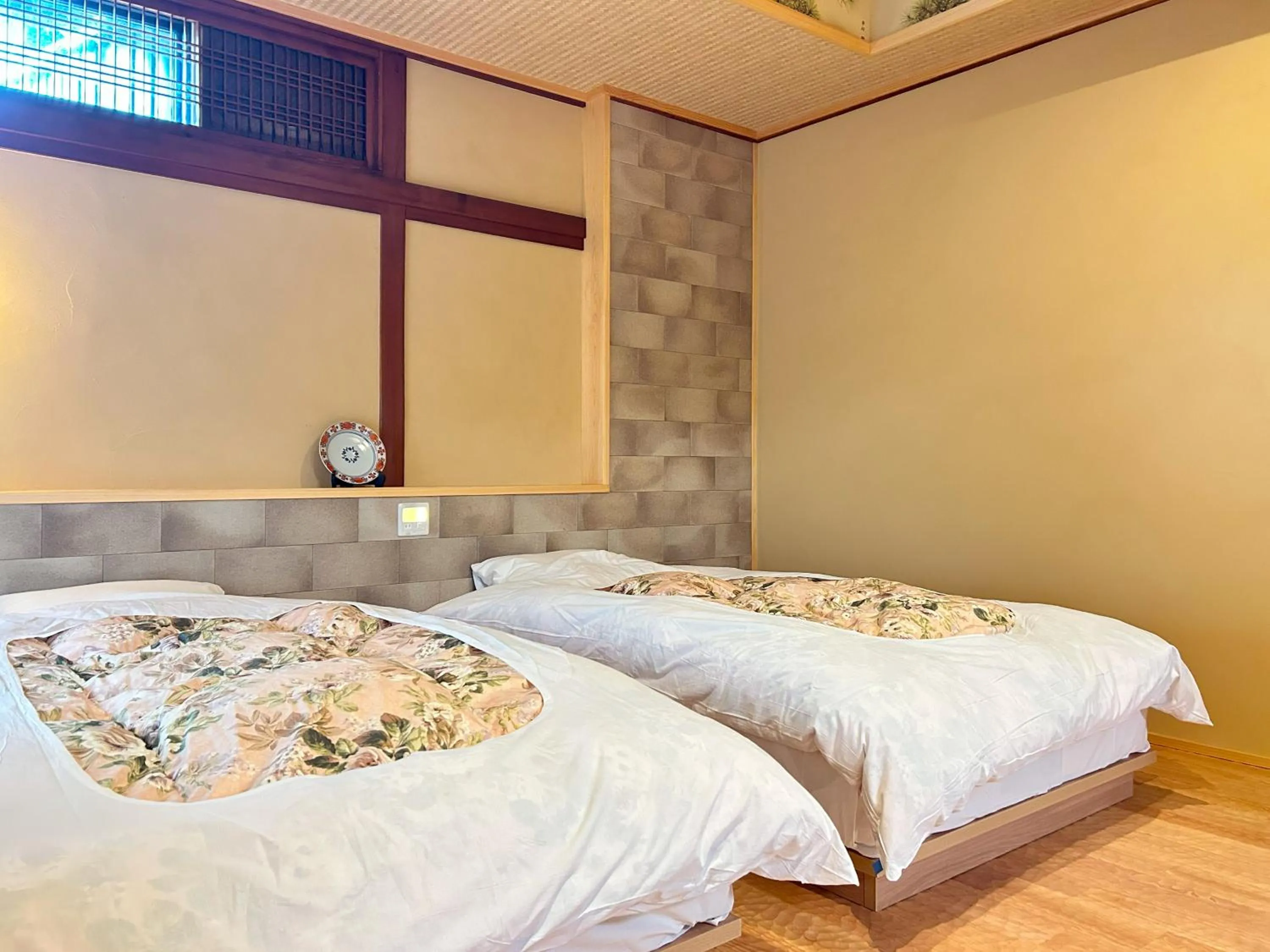 Bed in Yamatoya