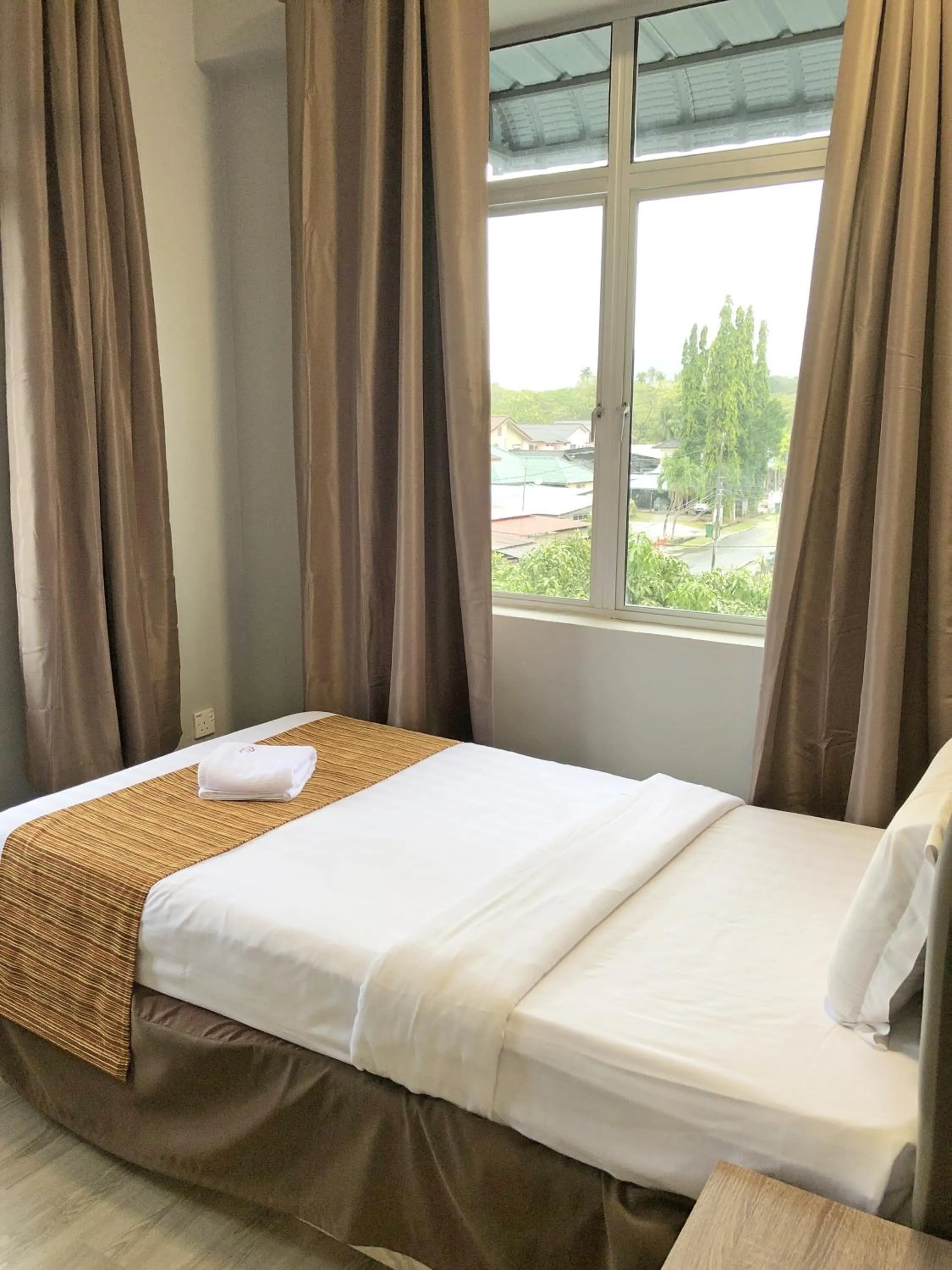 Bedroom, Bed in Seaview Apartment