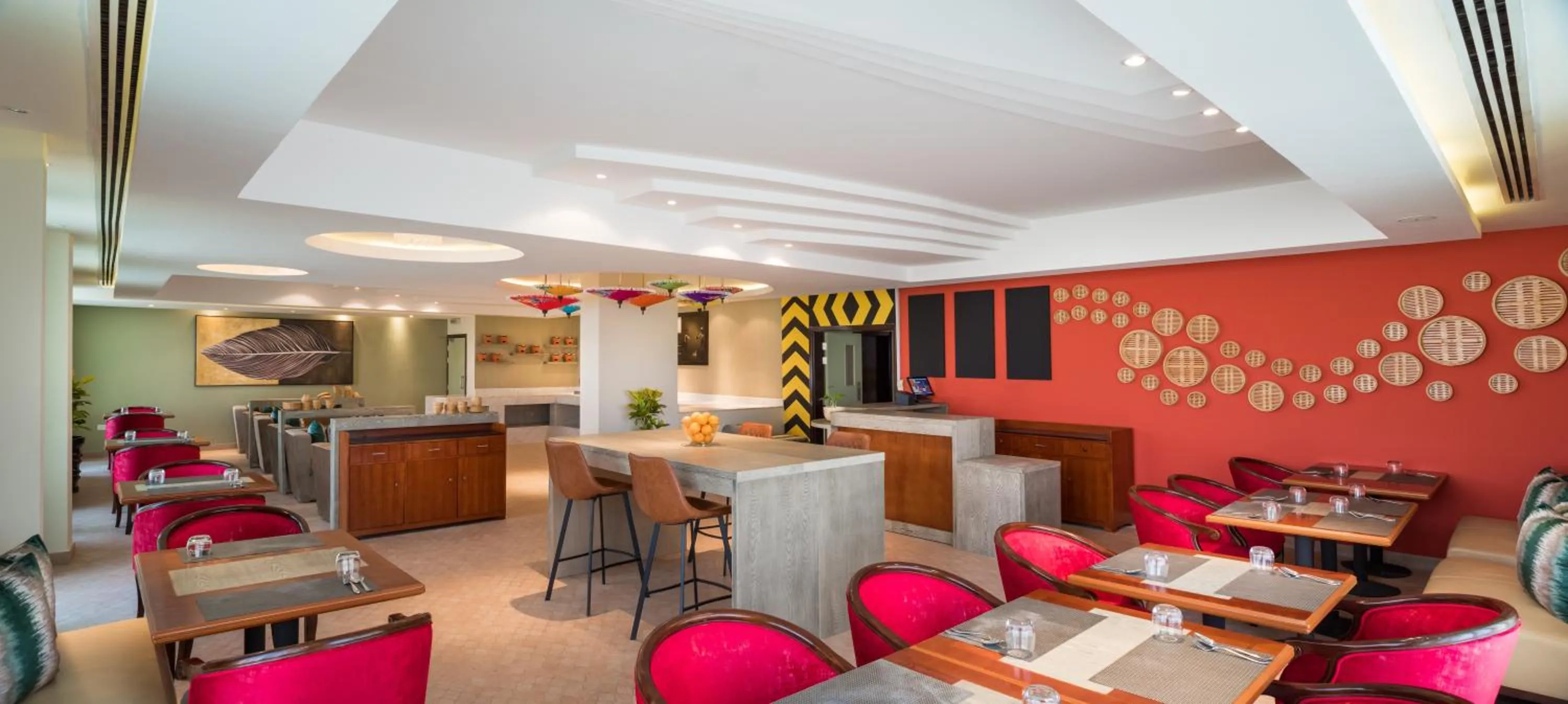 Restaurant/places to eat in Centara Life Muscat Dunes Hotel