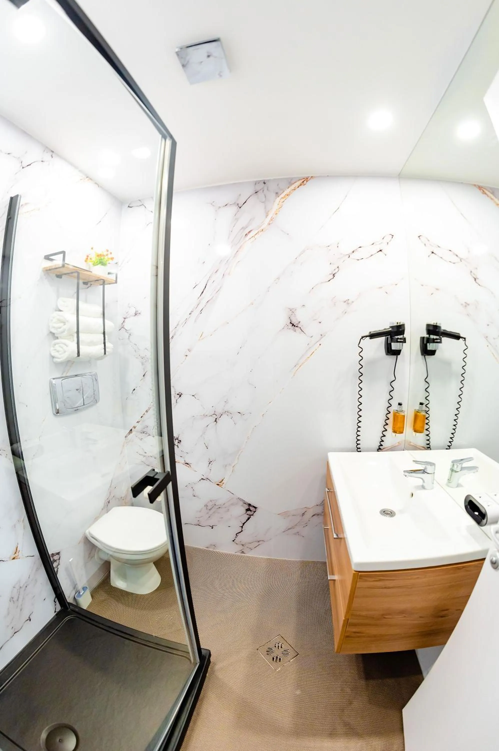 Business Hotel Conference Center & Spa