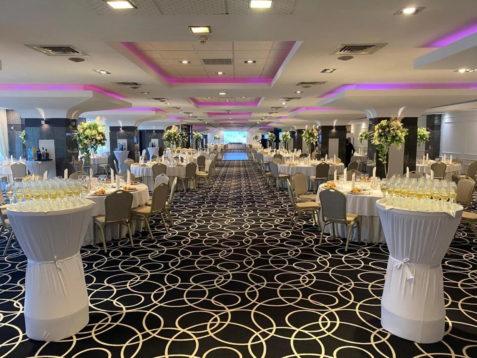 Business Hotel Conference Center & Spa