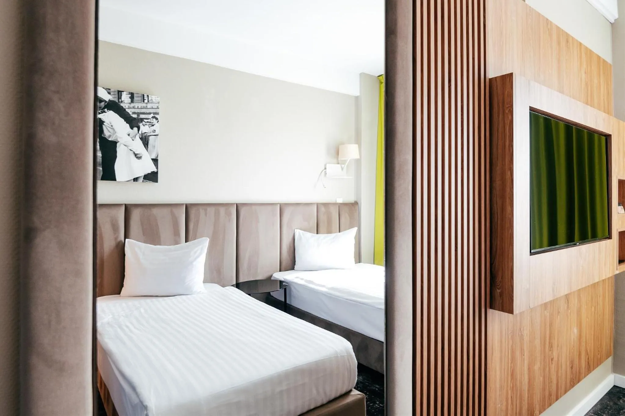 Bed in Business Hotel Conference Center & Spa