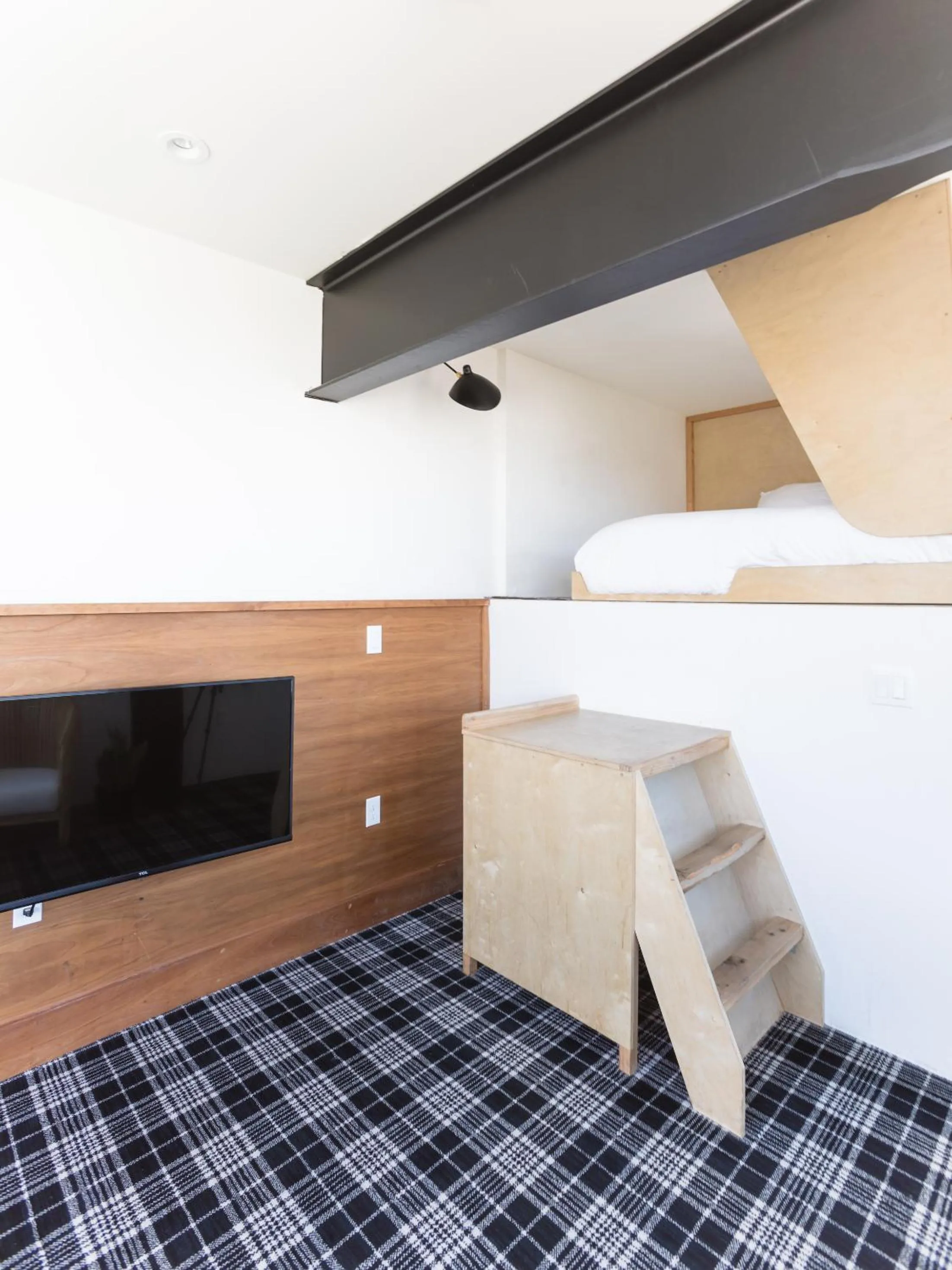 Bed in Abpopa Hillcrest