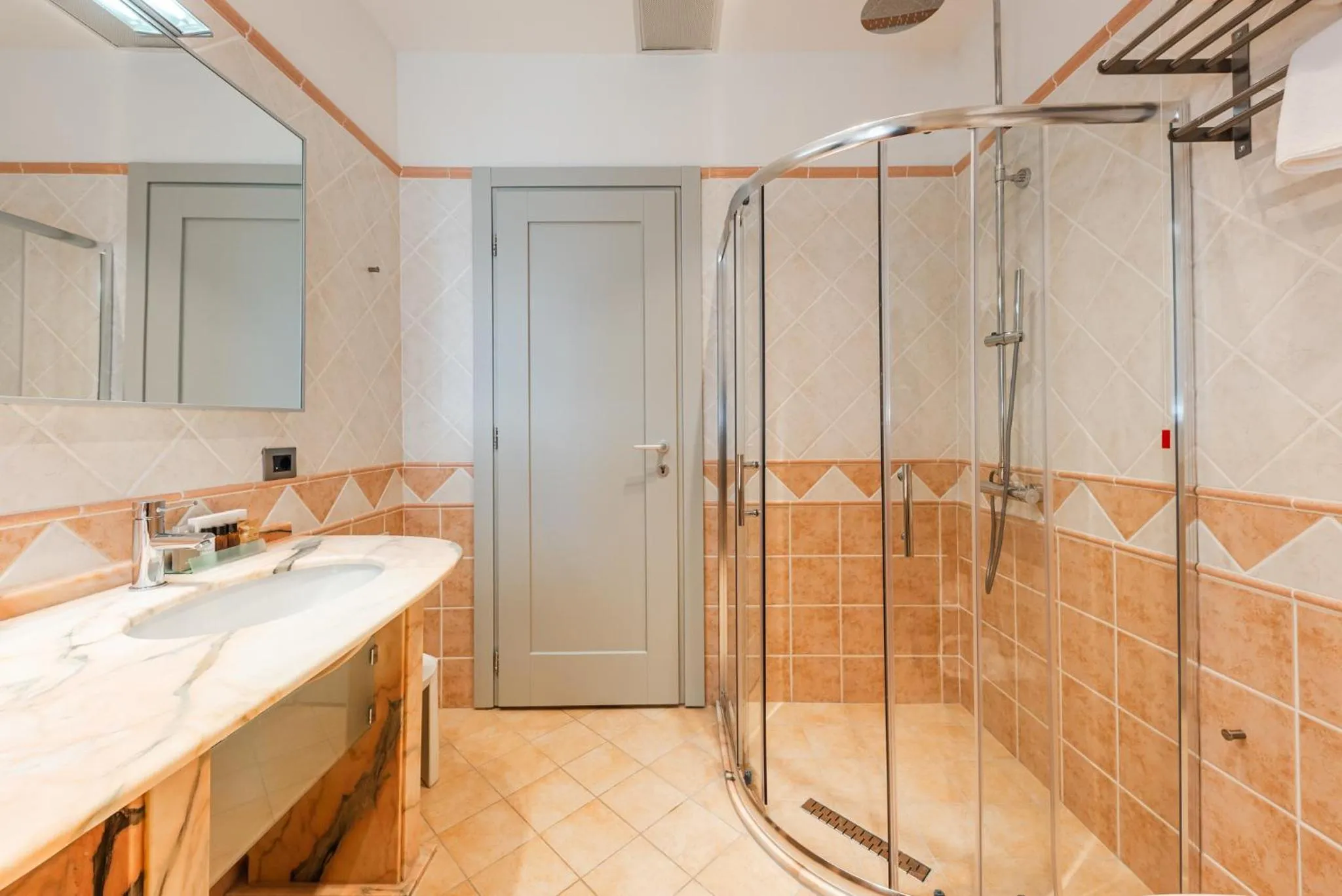 Shower in Aragosta Hotel