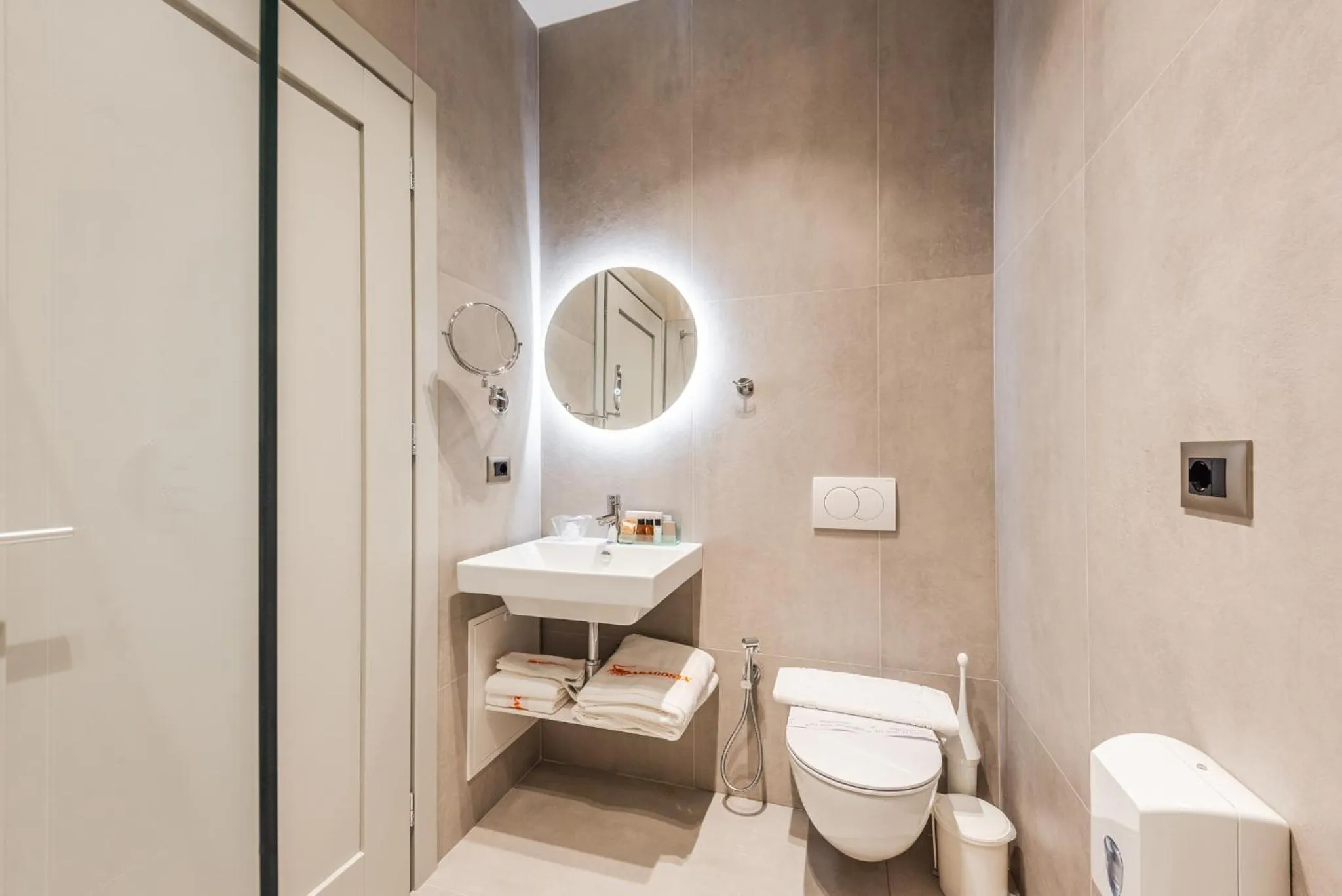 Toilet in Aragosta Hotel