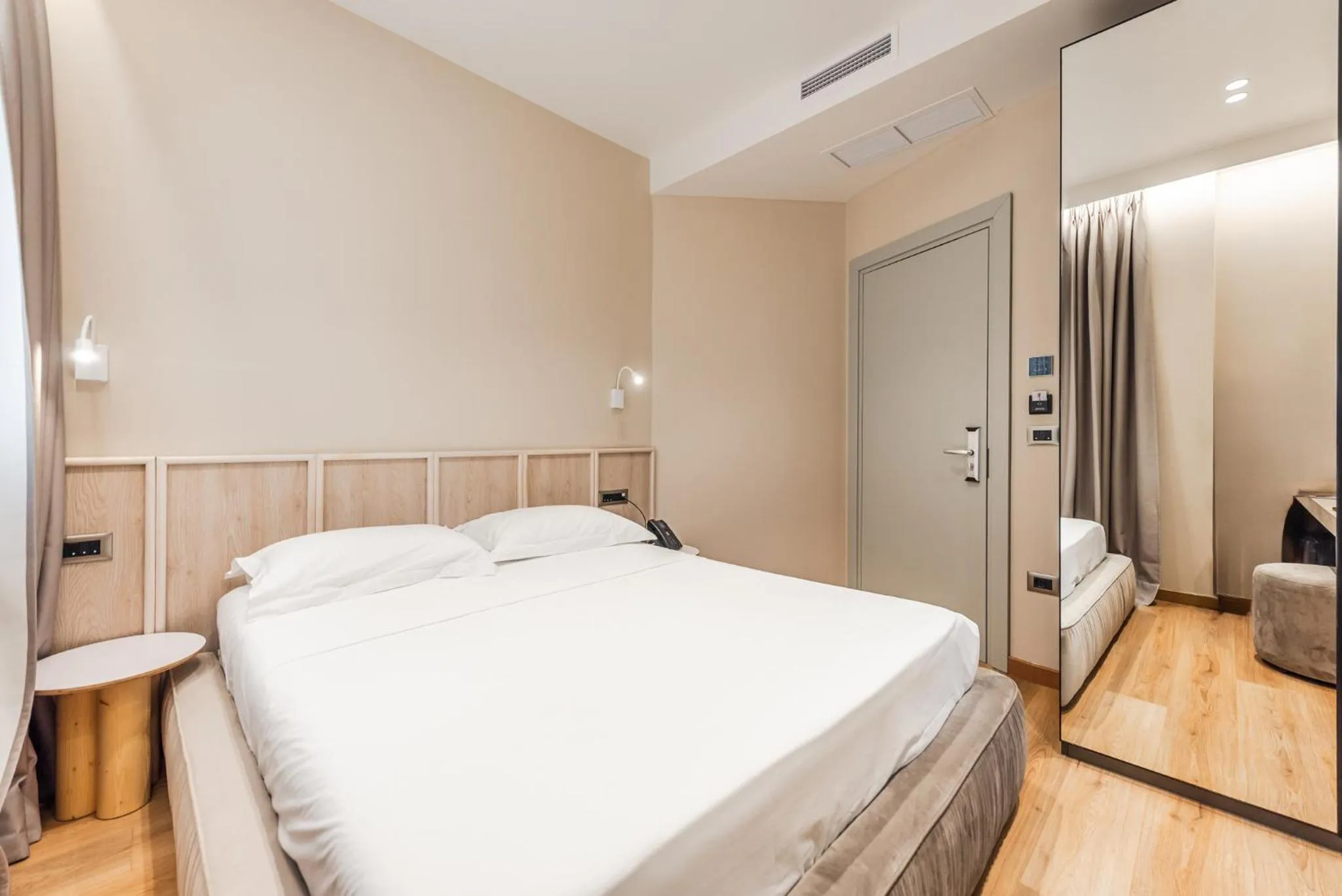 Bed in Aragosta Hotel