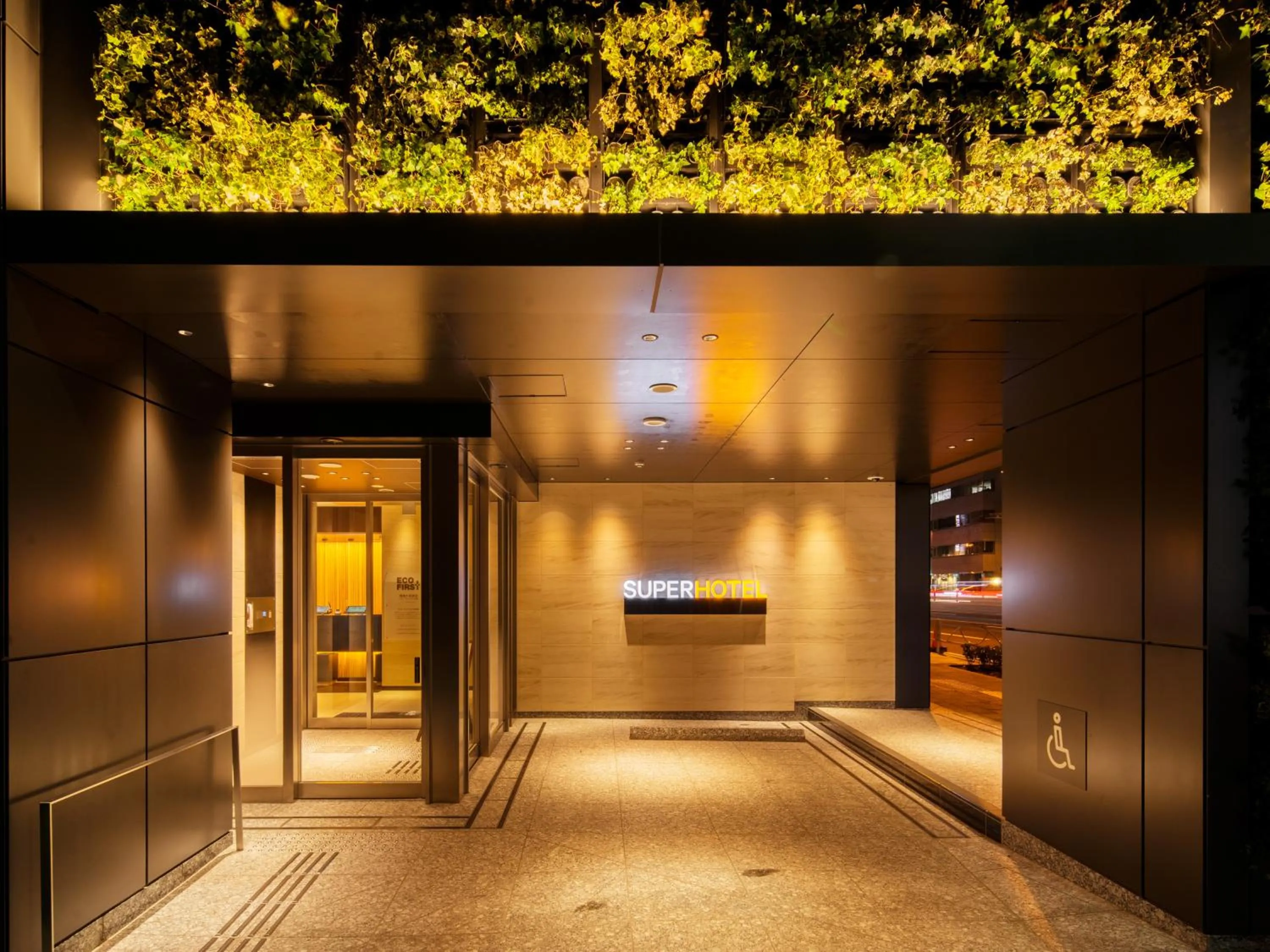 Facade/entrance in Super Hotel Tokyo Hamamatsucho