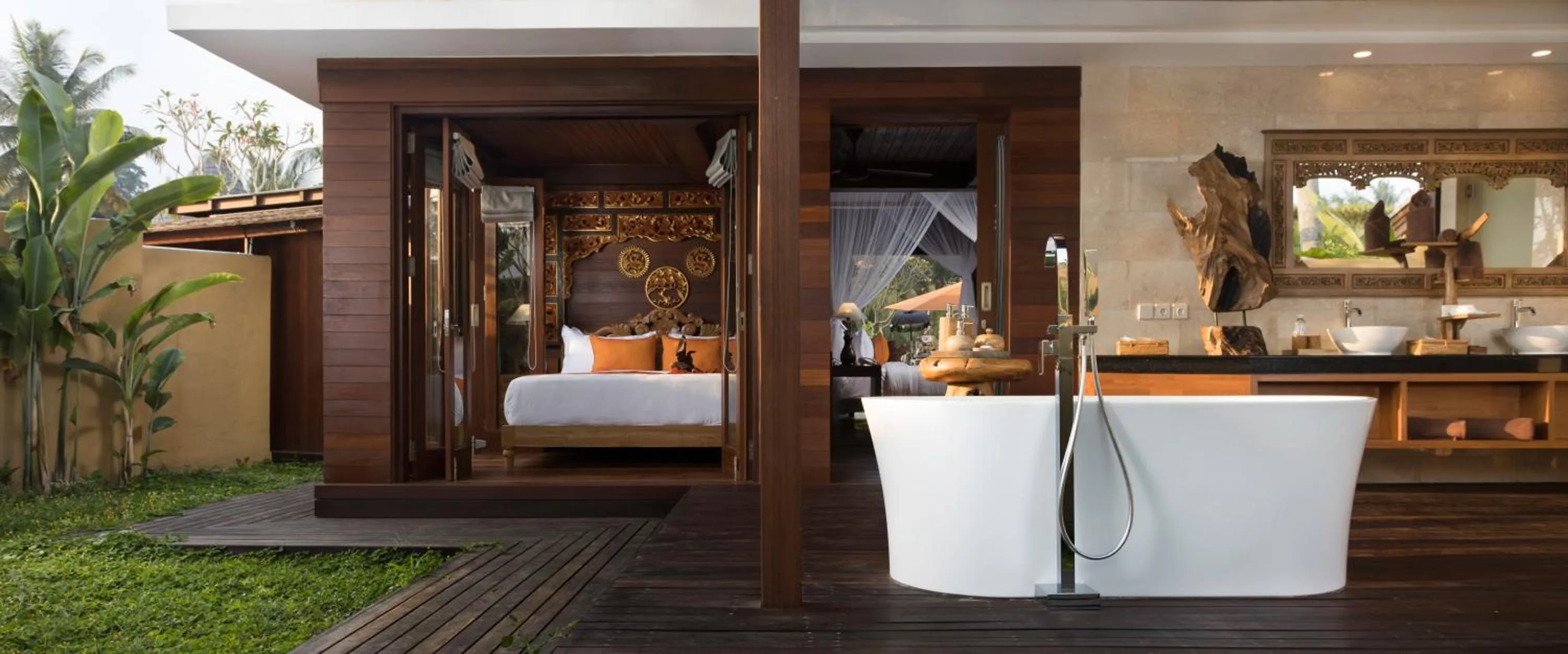 Bathroom, Bed in Green Field Resort Ubud