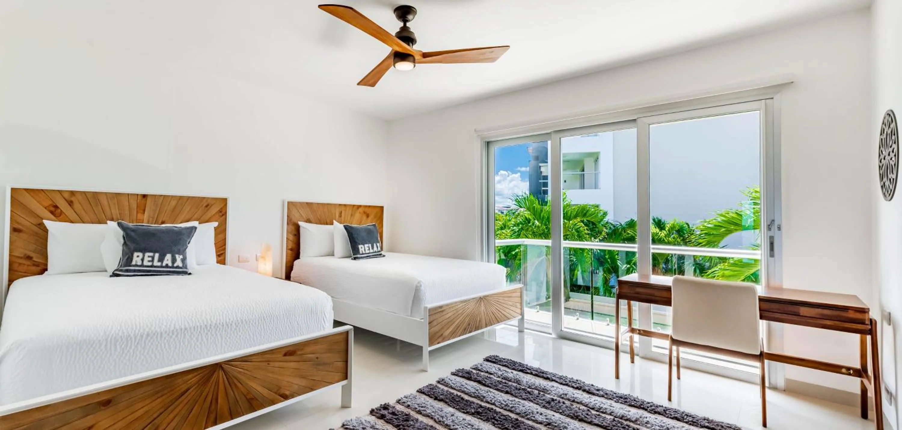 Bed in Mareazul Beach Front Condos At playa del Carmen