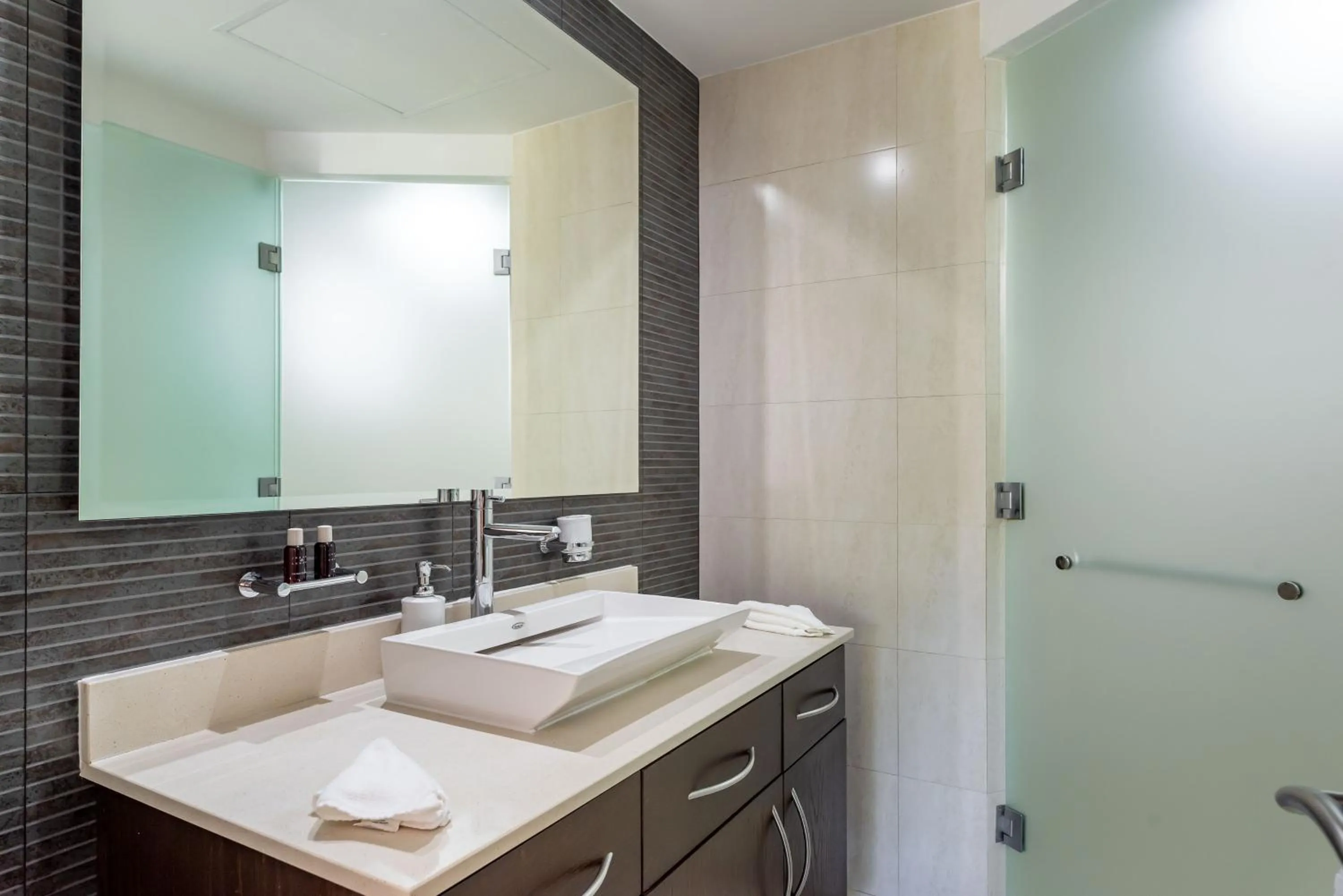 Mareazul Beach Front Condos At playa del Carmen