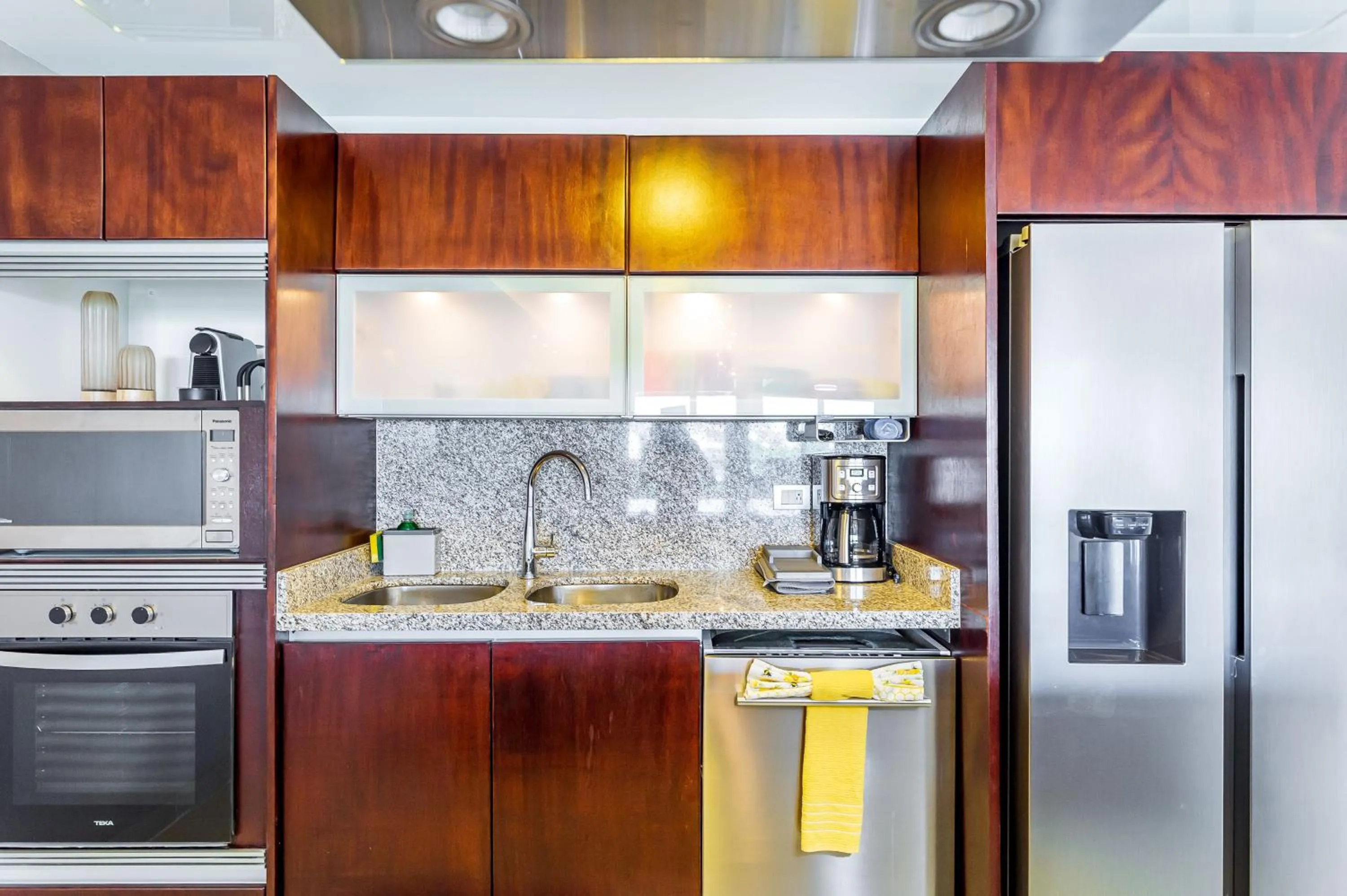 Mareazul Beach Front Condos At playa del Carmen