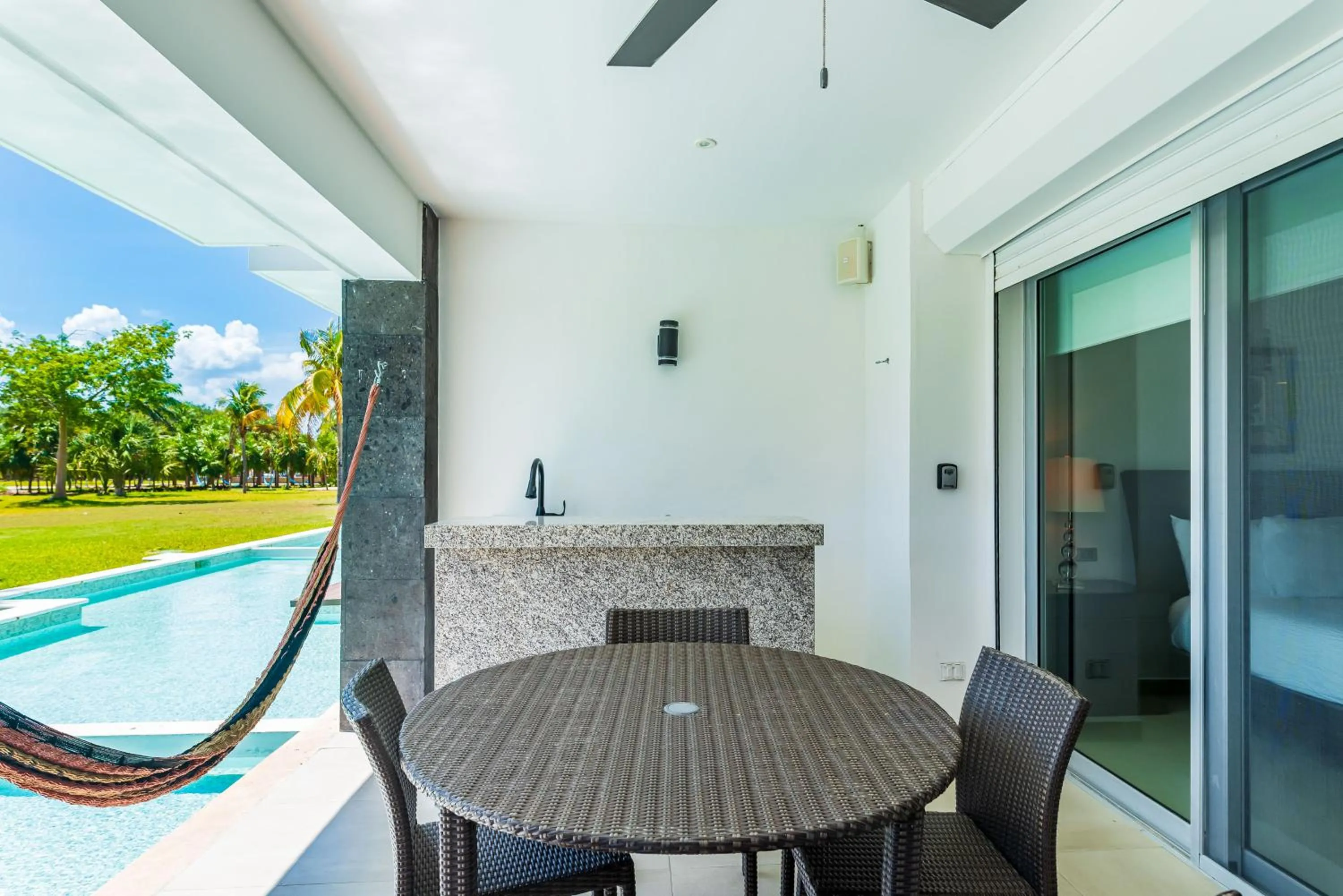 Mareazul Beach Front Condos At playa del Carmen