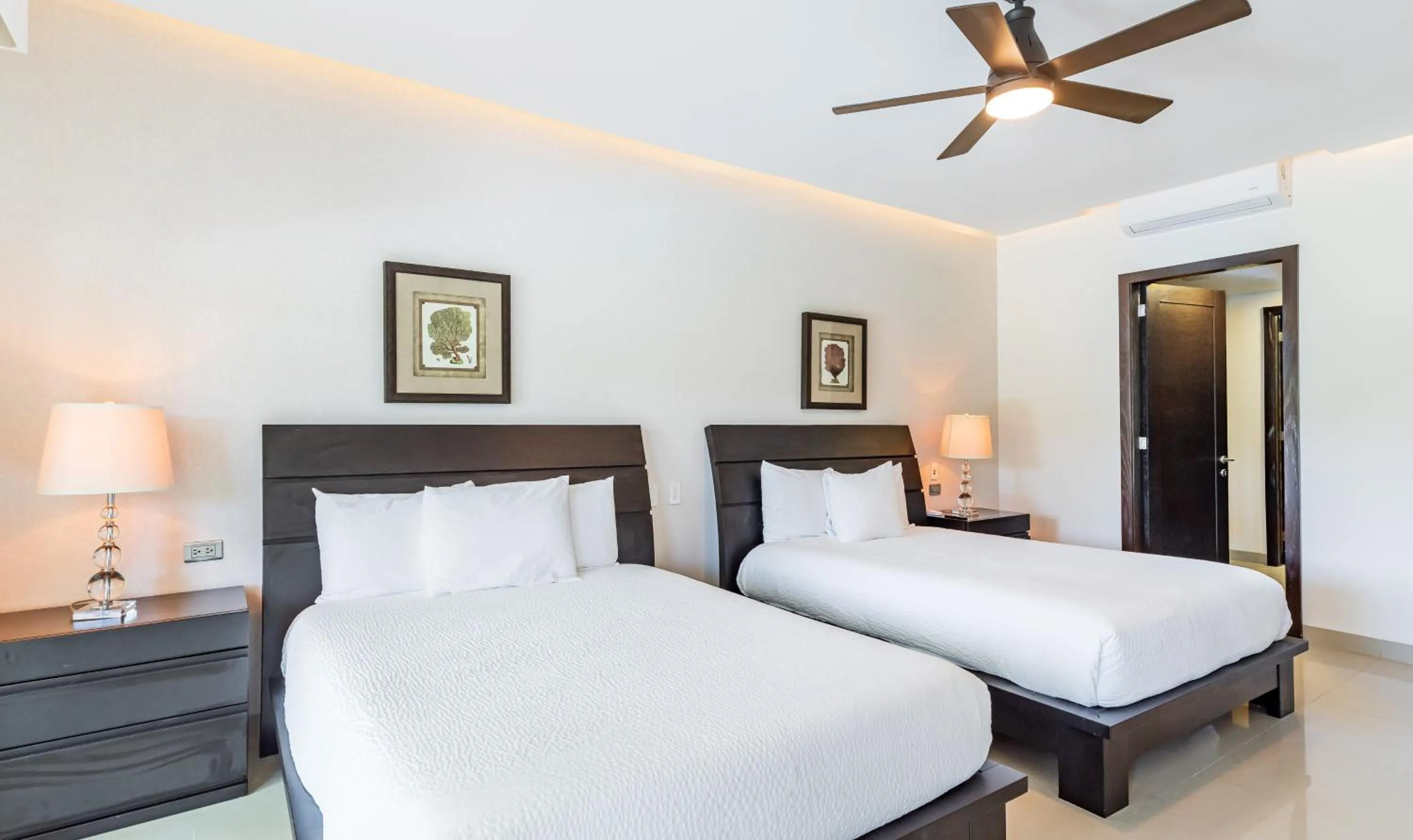 Bed in Mareazul Beach Front Condos At playa del Carmen