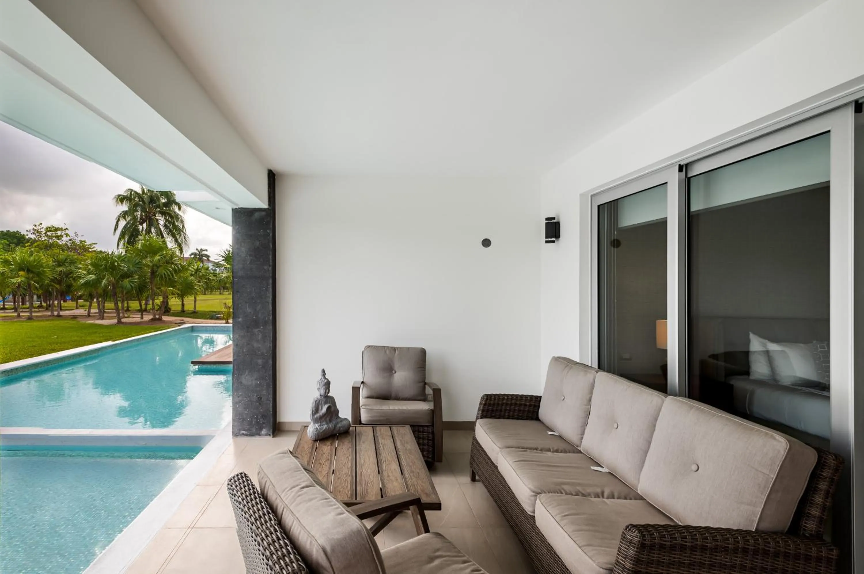 Patio in Mareazul Beach Front Condos At playa del Carmen