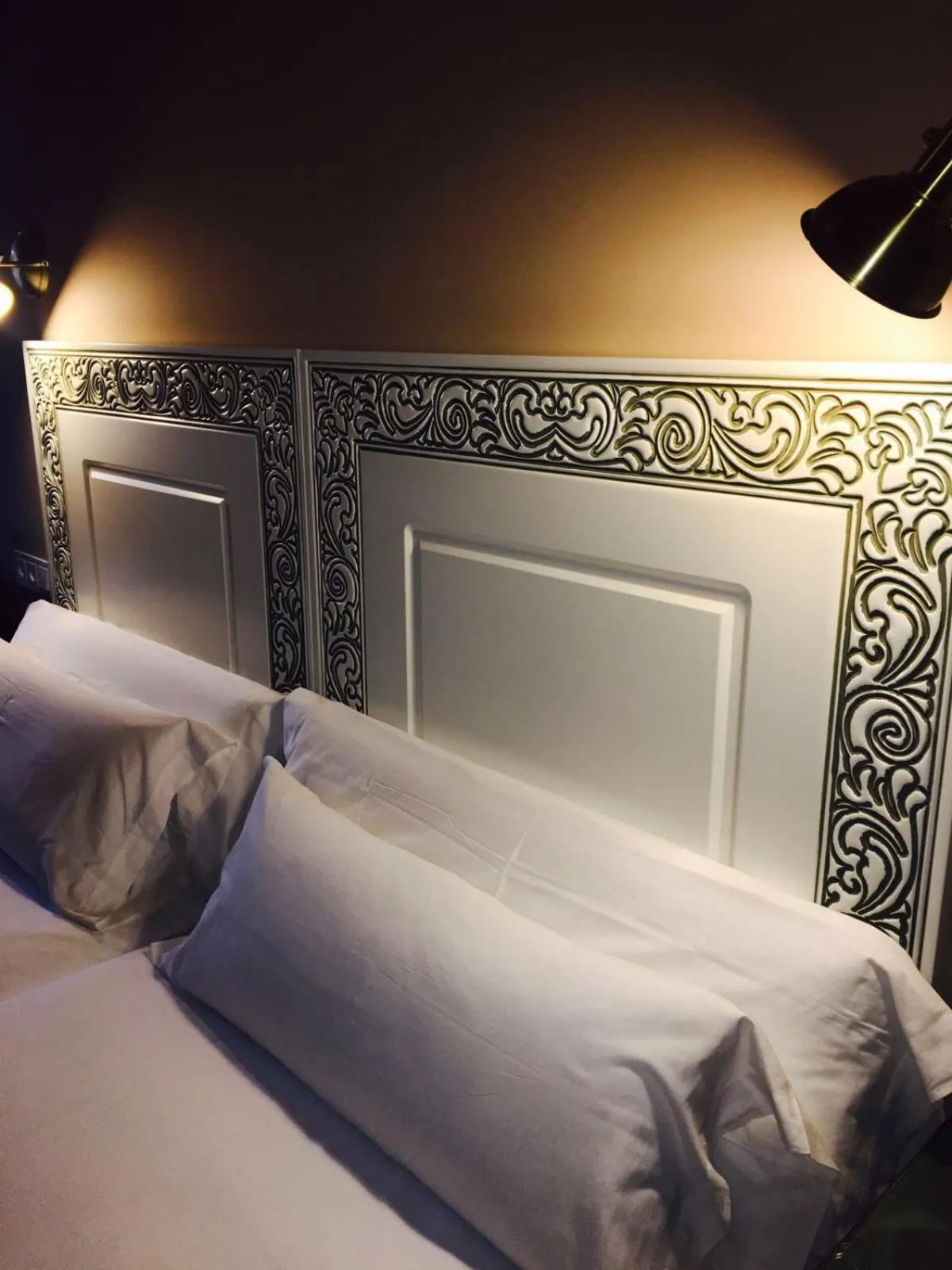 Decorative detail, Bed in Hostal Los Castañuelos