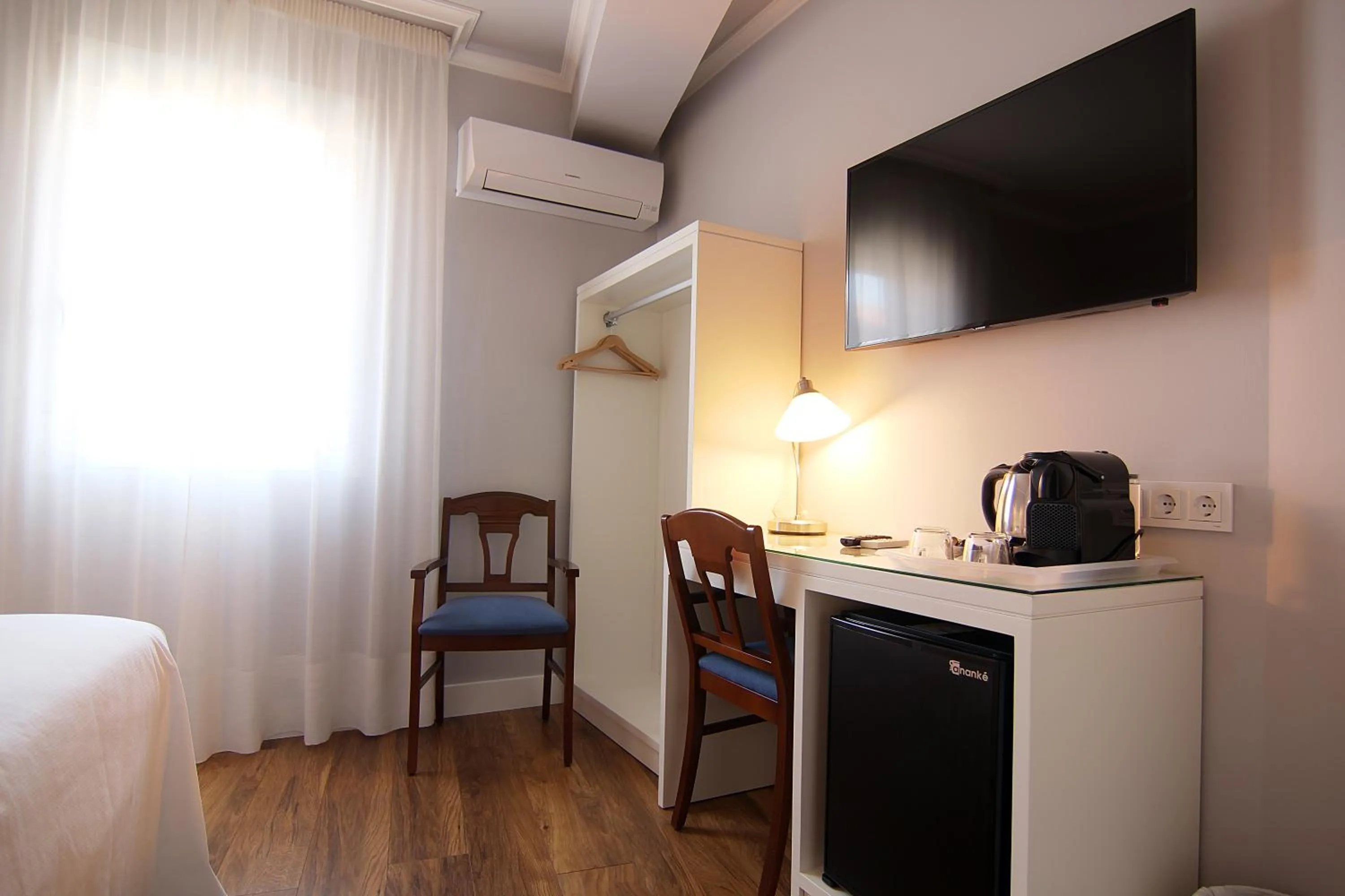 Coffee/tea facilities in Hostal Los Castañuelos