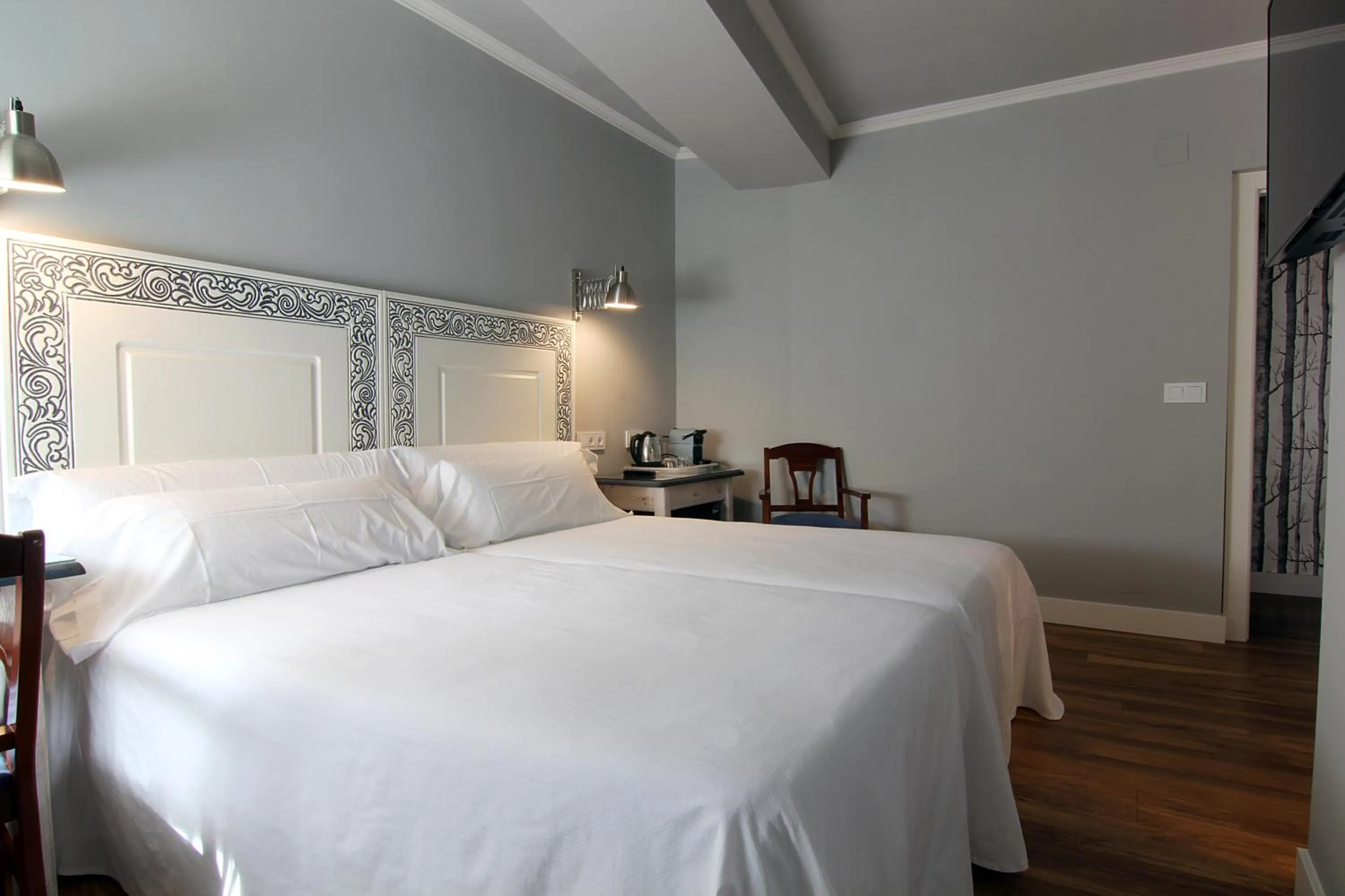 Bed in Hostal Los Castañuelos