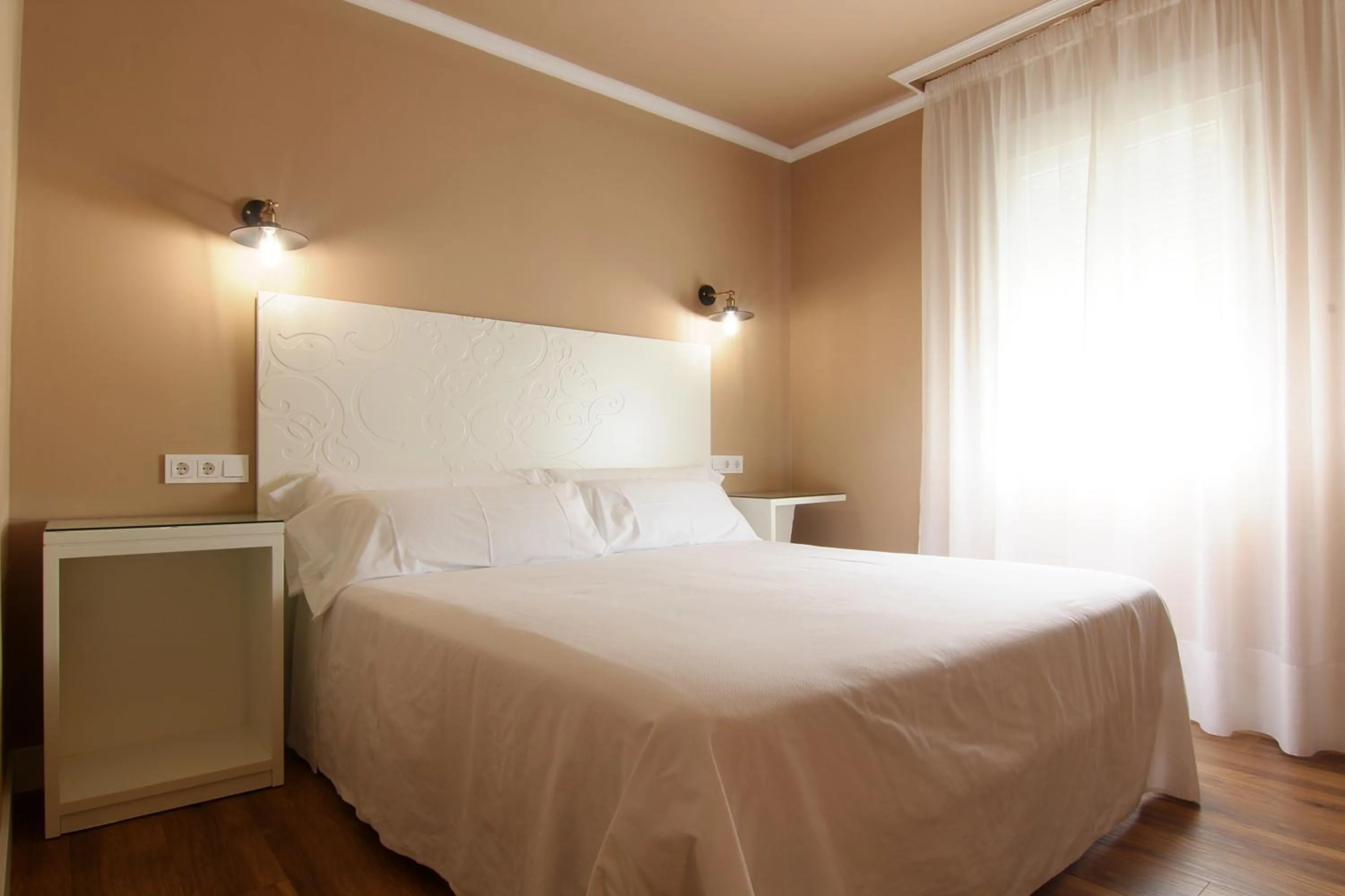 Bed in Hostal Los Castañuelos