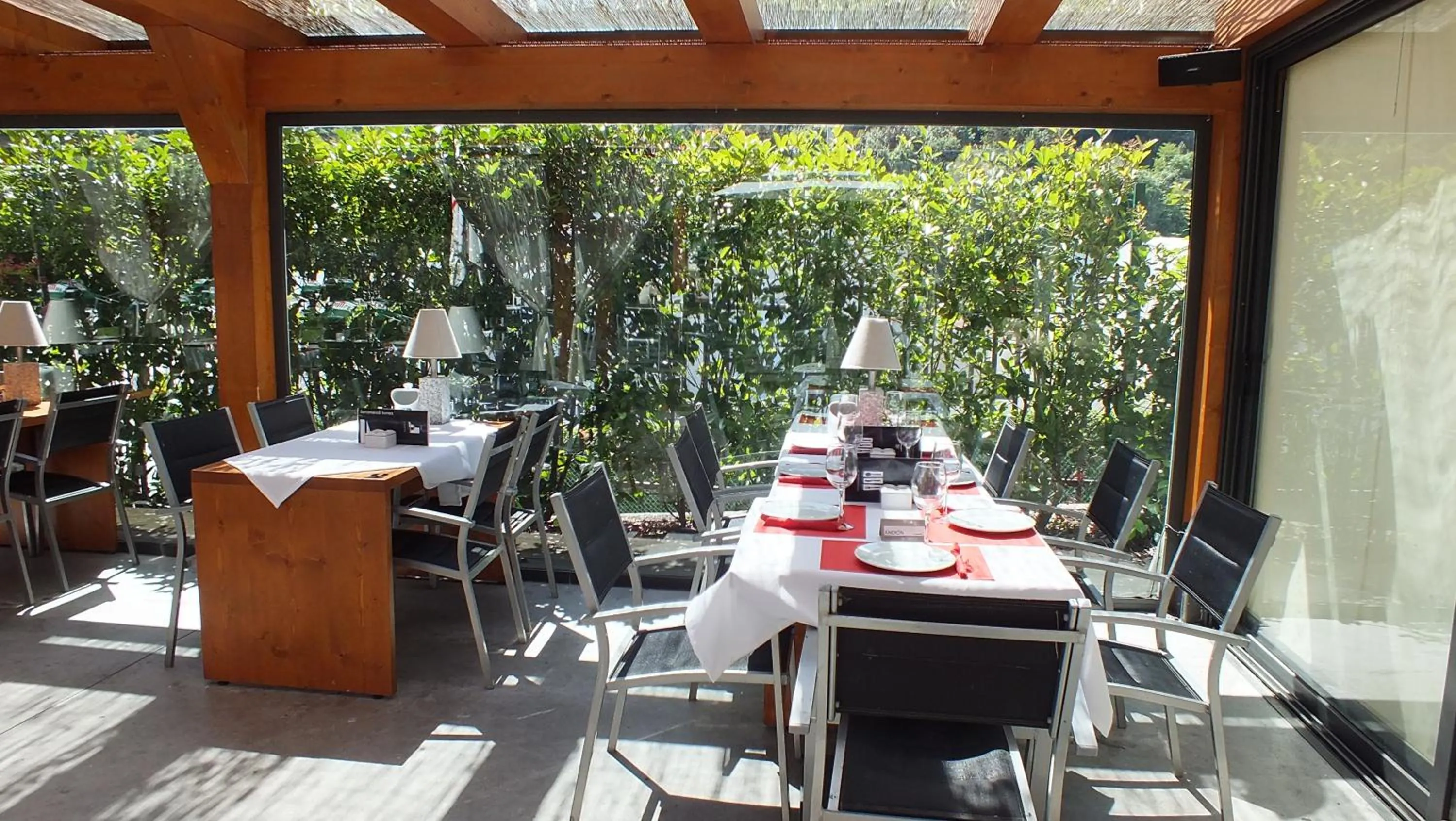 Restaurant/places to eat in Larramendi Torrea