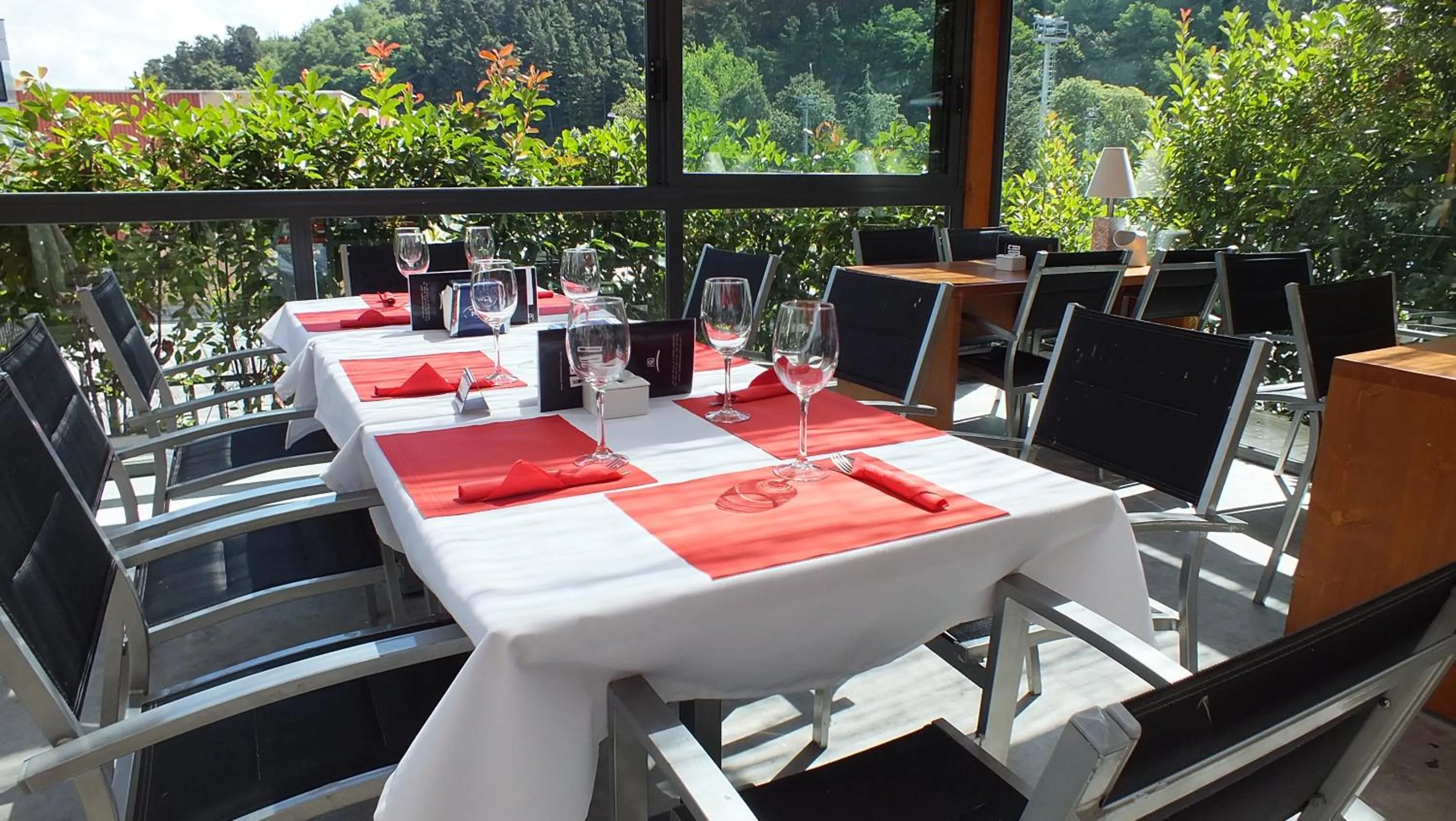 Restaurant/places to eat in Larramendi Torrea