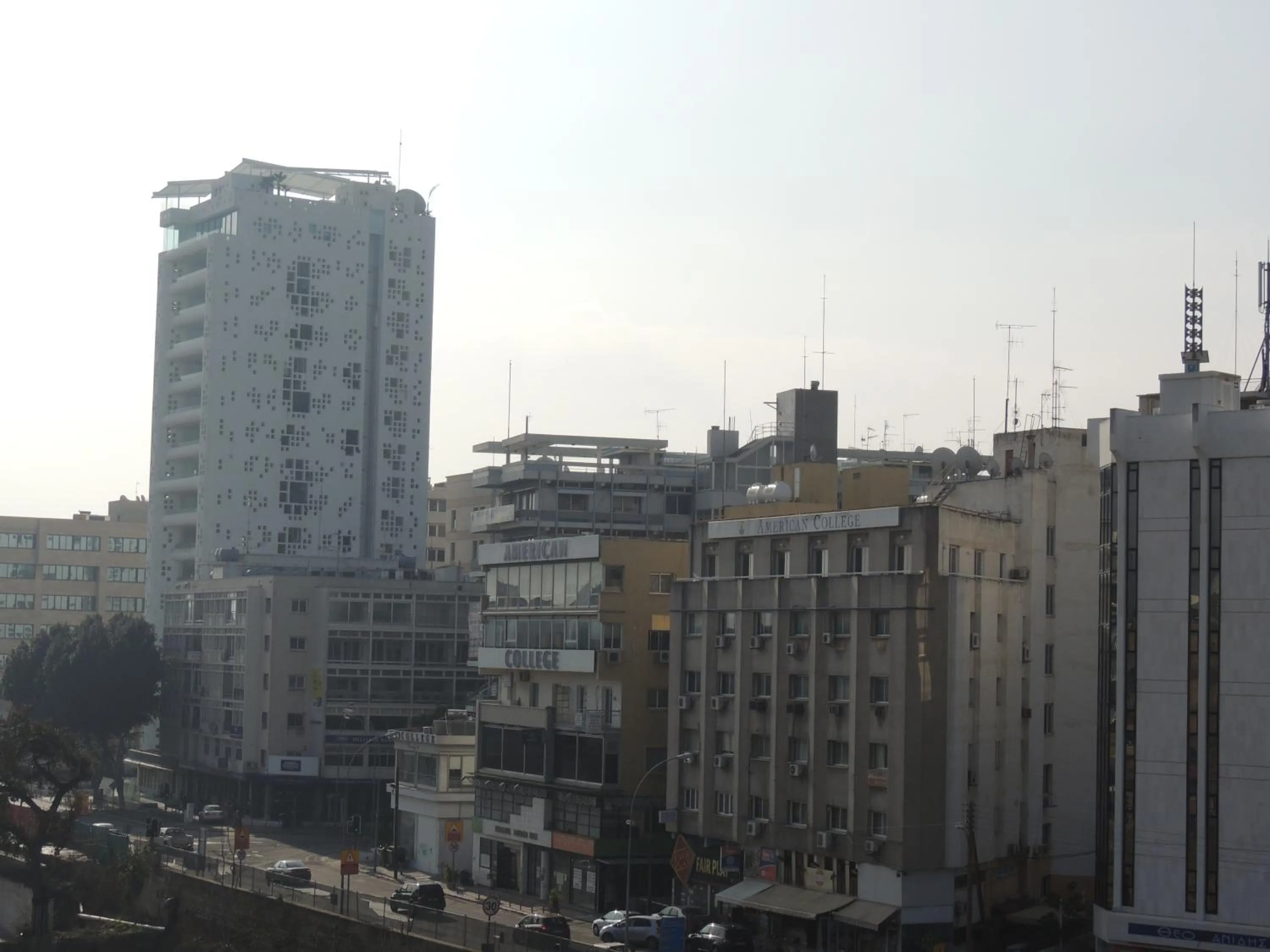 Area and facilities in Delphi Hotel