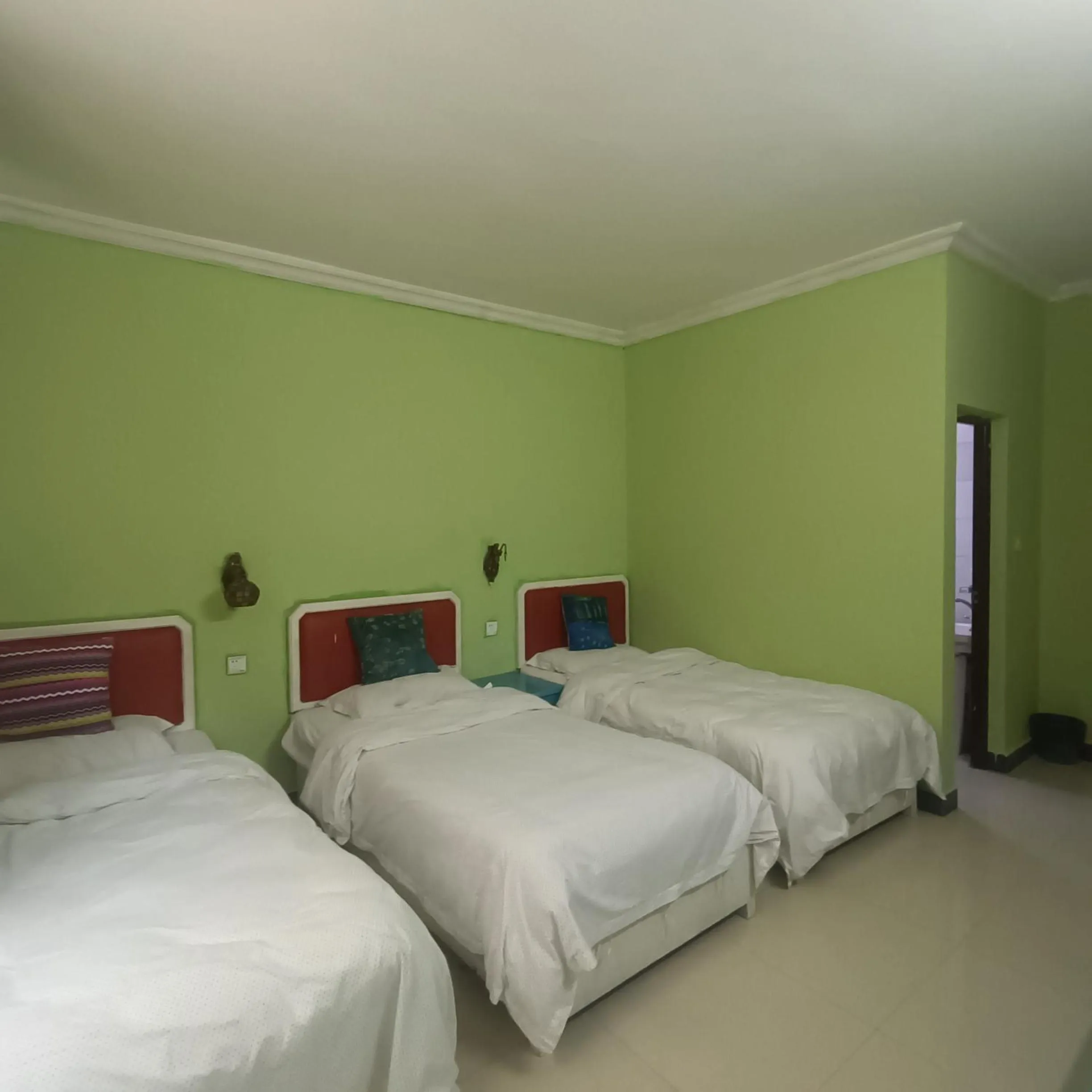 Bed in How Flowers Hostel & Party Coliving Coworking Nomad