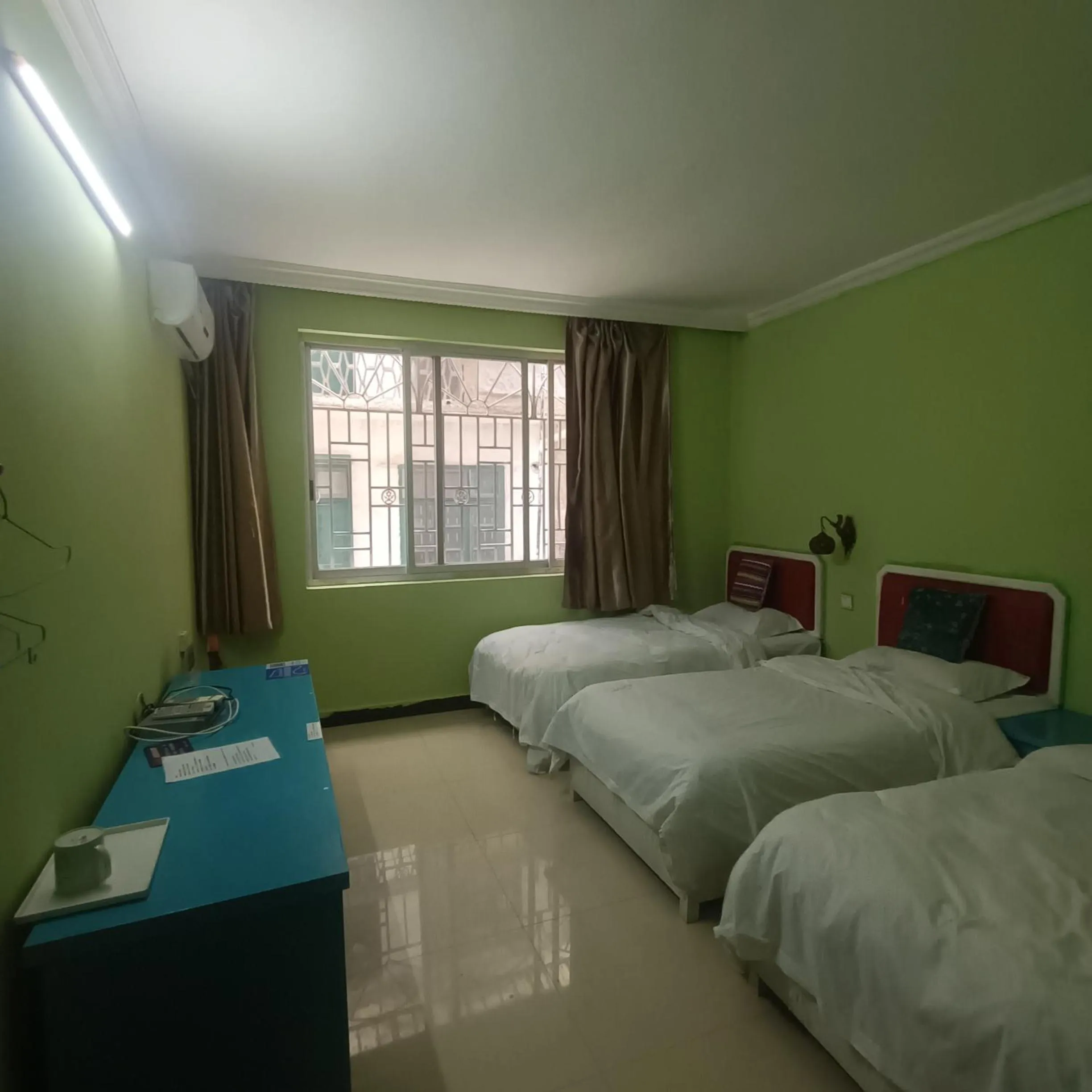 Bed in How Flowers Hostel & Party Coliving Coworking Nomad