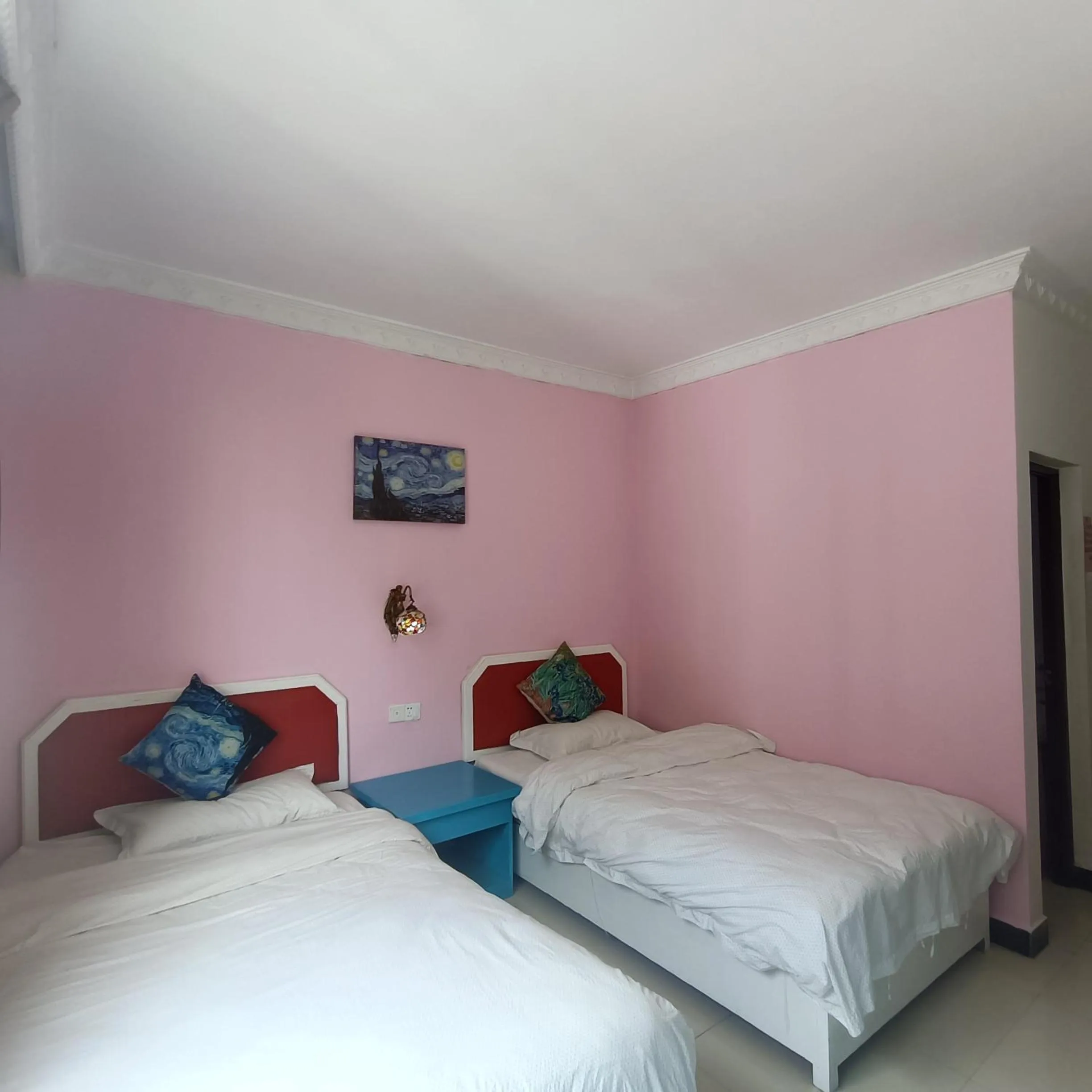 Bed in How Flowers Hostel & Party Coliving Coworking Nomad