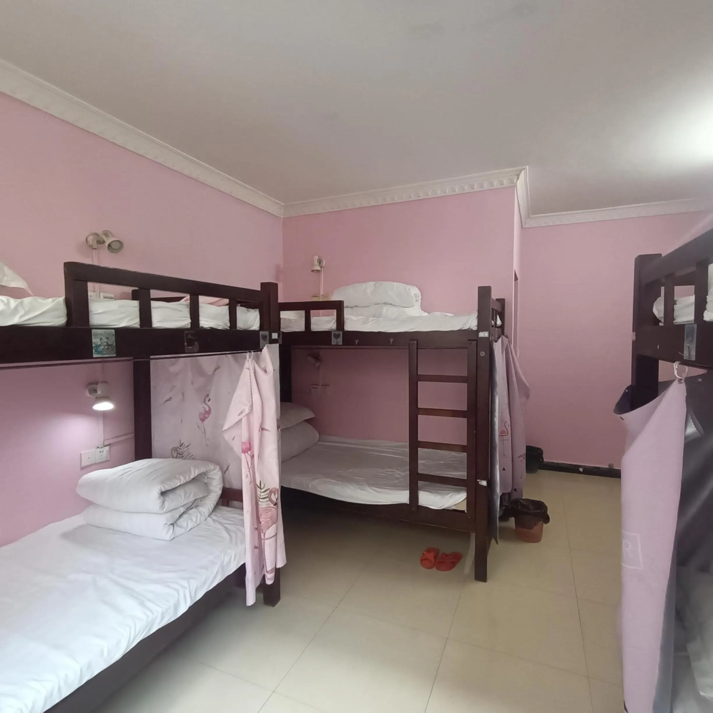 Bed in How Flowers Hostel & Party Coliving Coworking Nomad