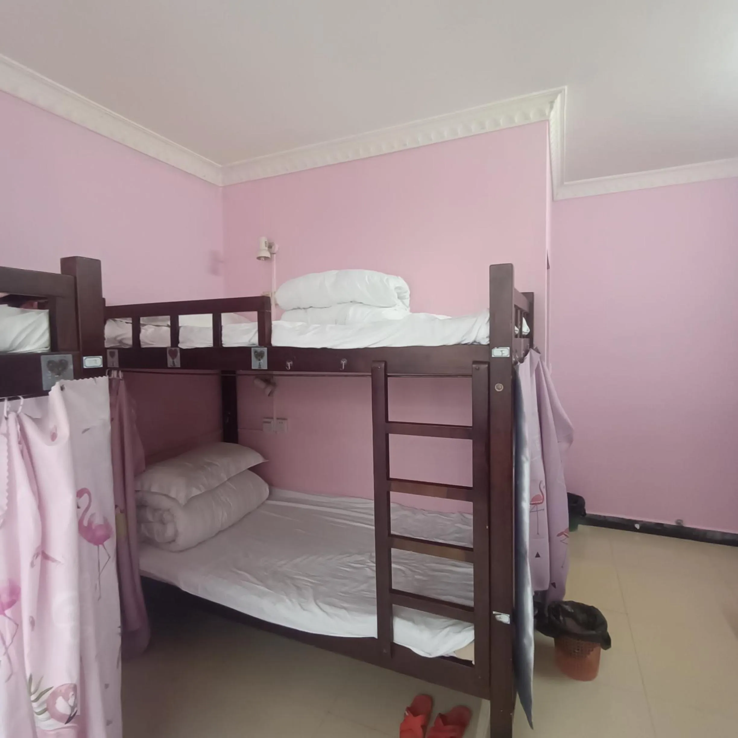 Bed in How Flowers Hostel & Party Coliving Coworking Nomad