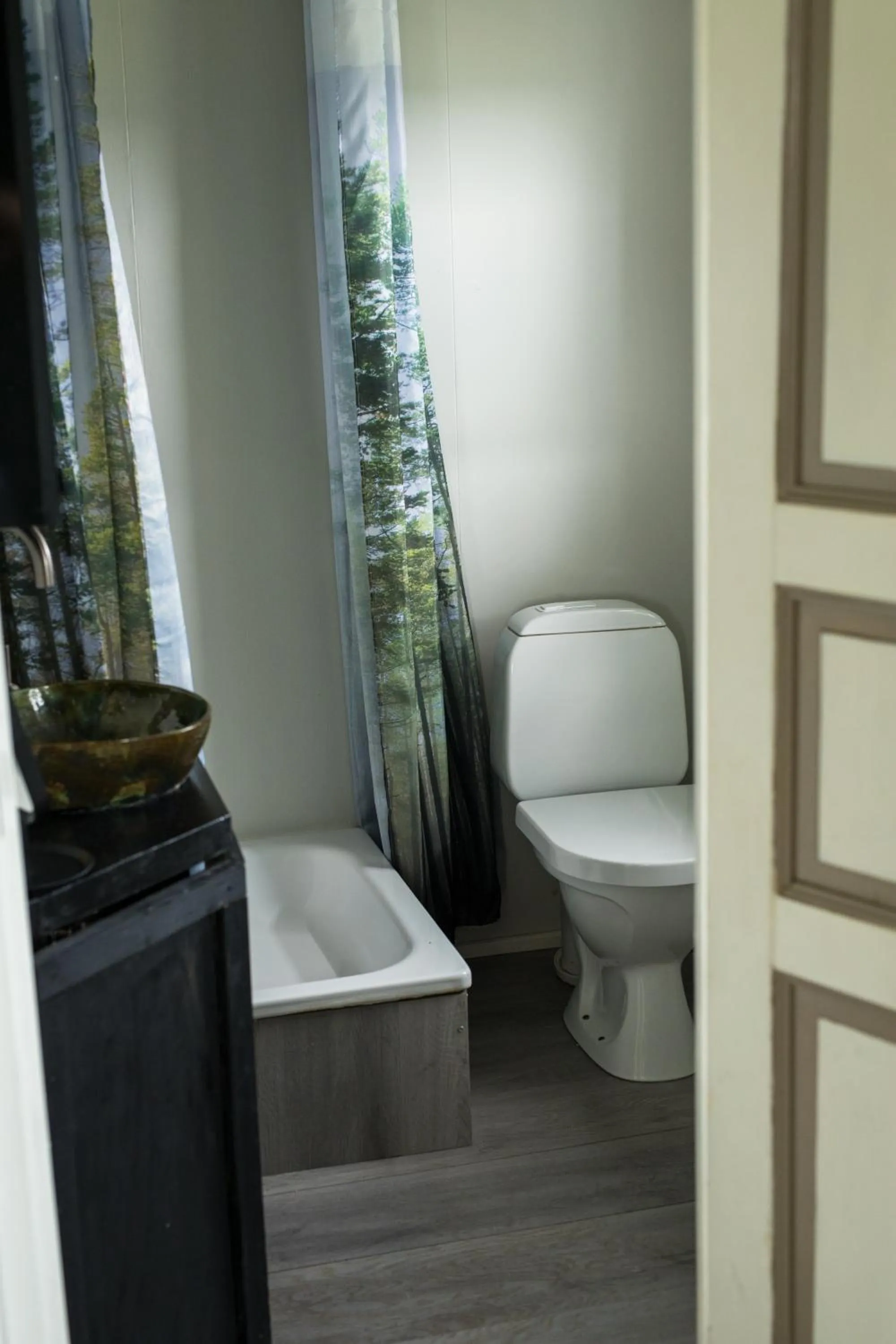 Toilet in Hraunsnef Country Hotel