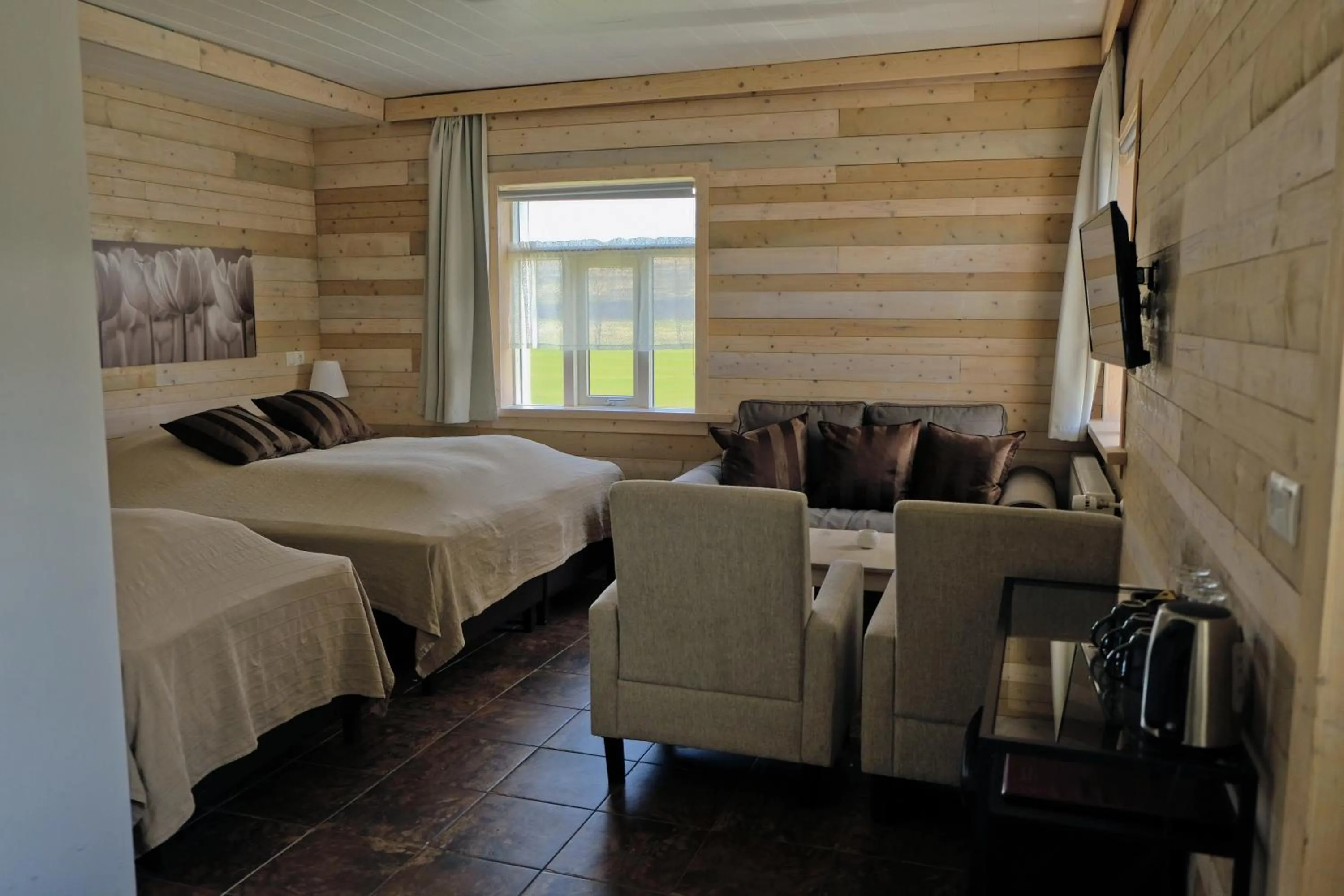 Bed in Hraunsnef Country Hotel