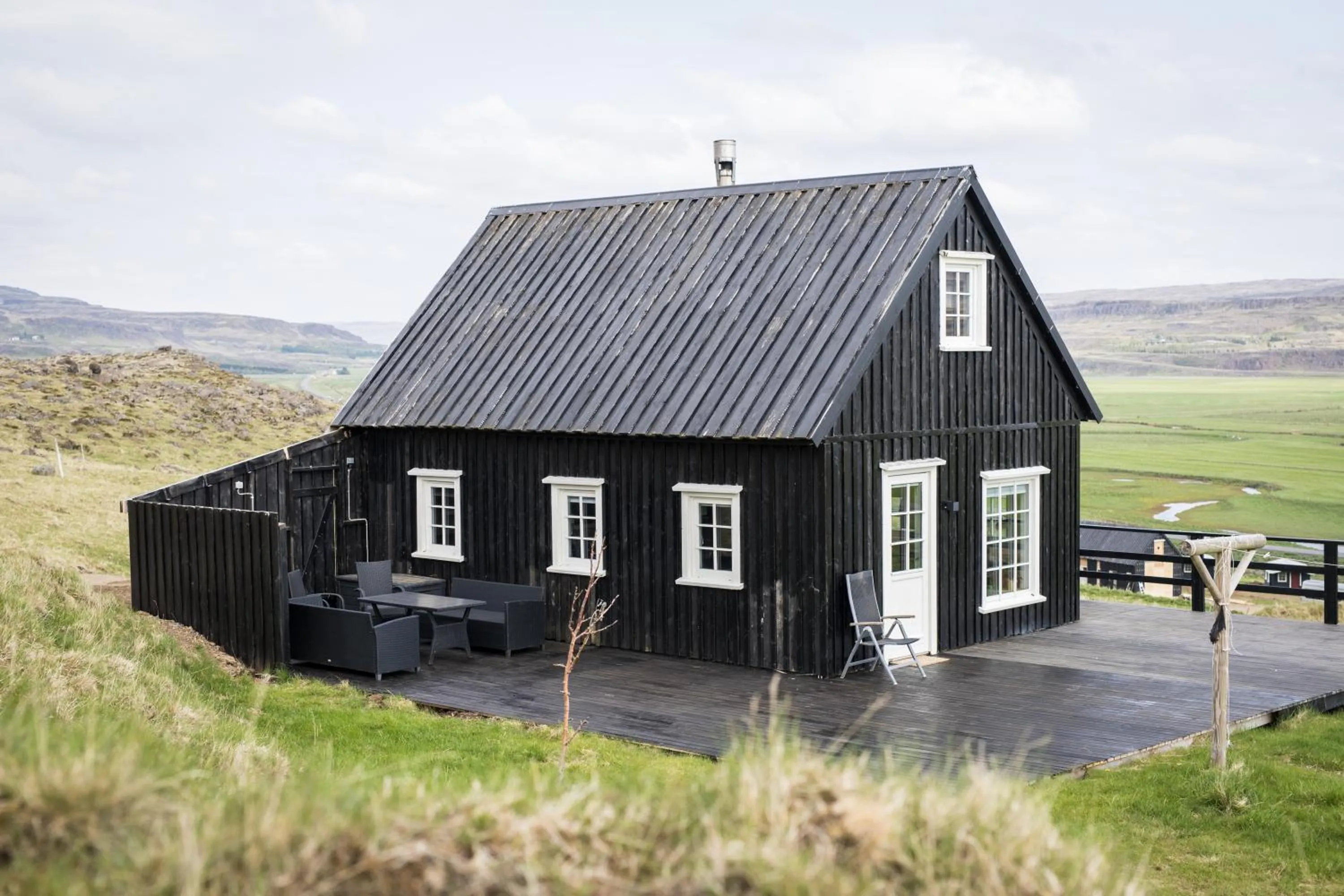 Property building in Hraunsnef Country Hotel