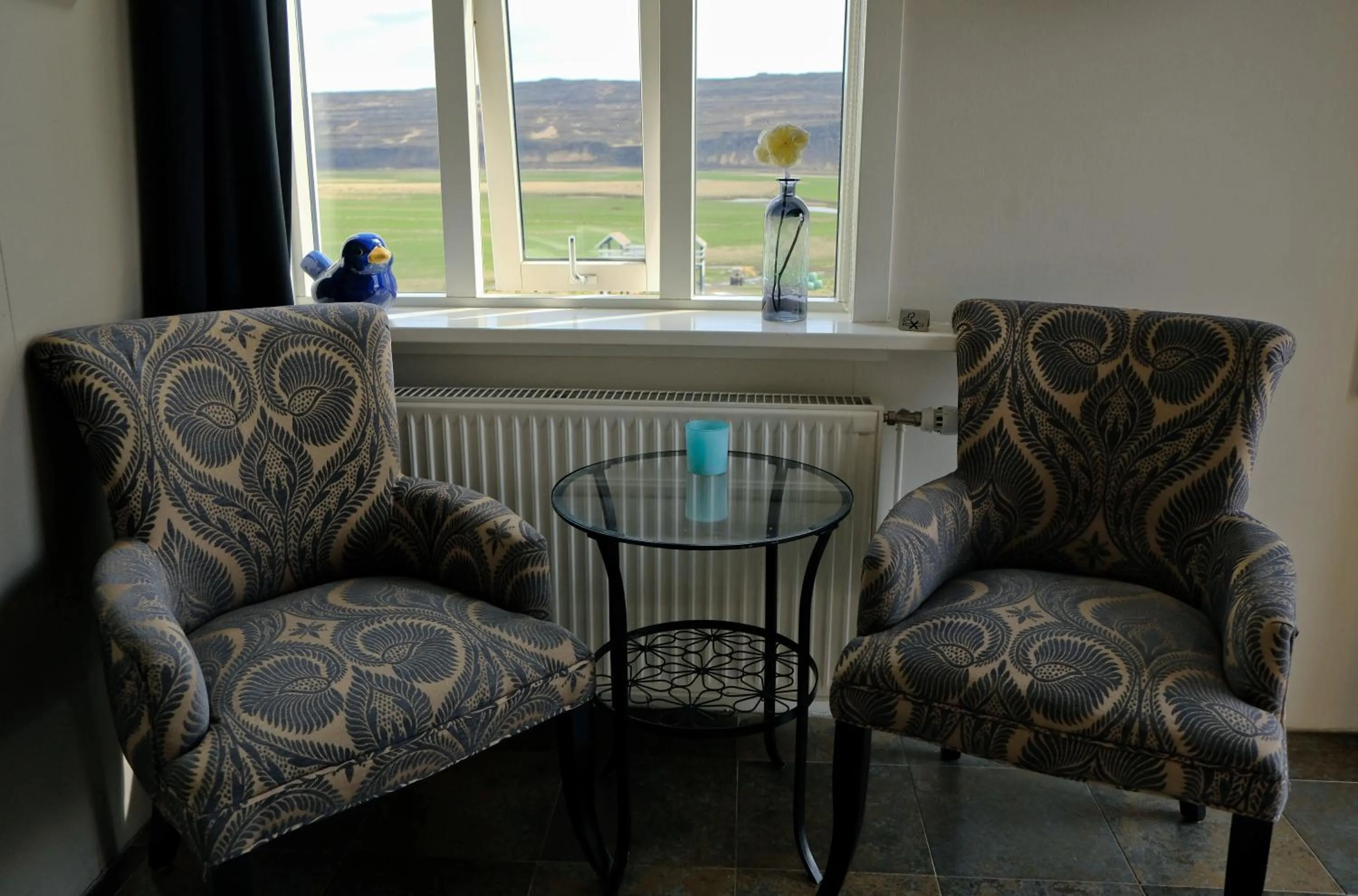 Seating area in Hraunsnef Country Hotel