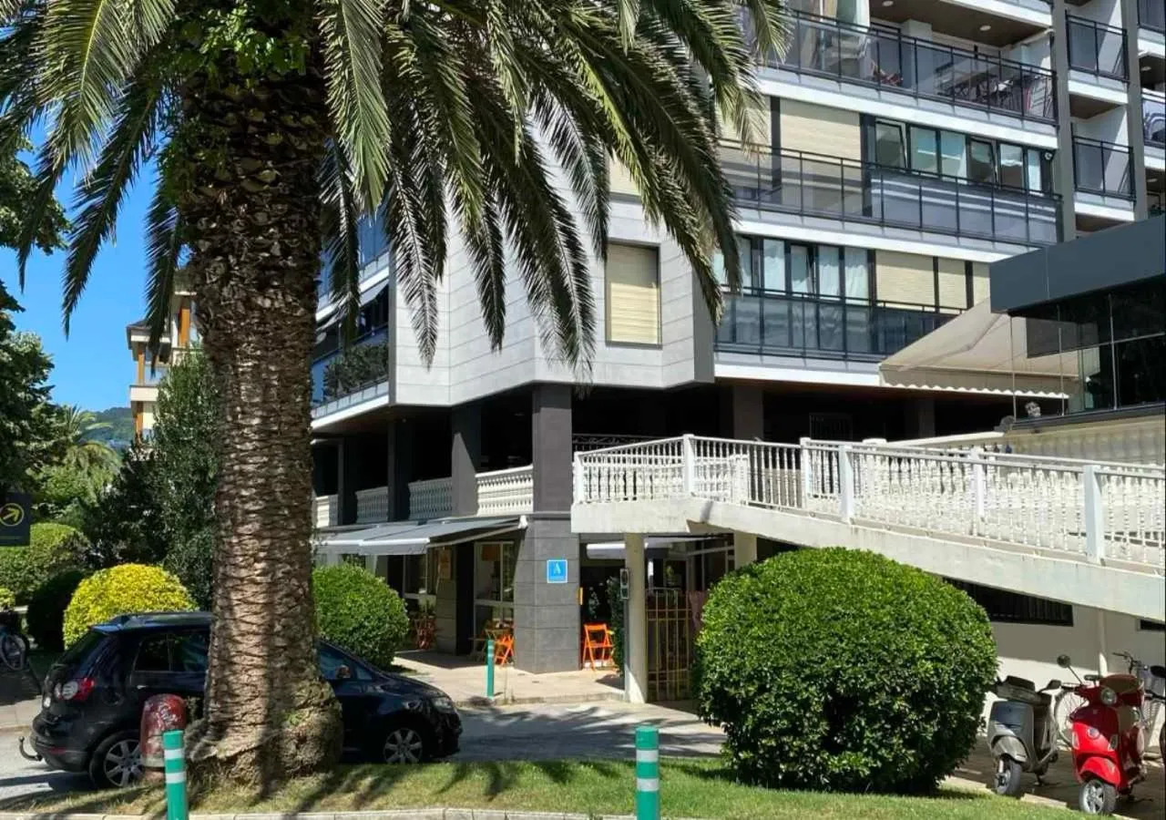 Property building in Blai Blai Hostel