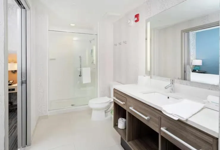 Studio Suite with Two Queen Beds - Hearing Access/Non-Smoking in Home2 Suites By Hilton Newark Airport