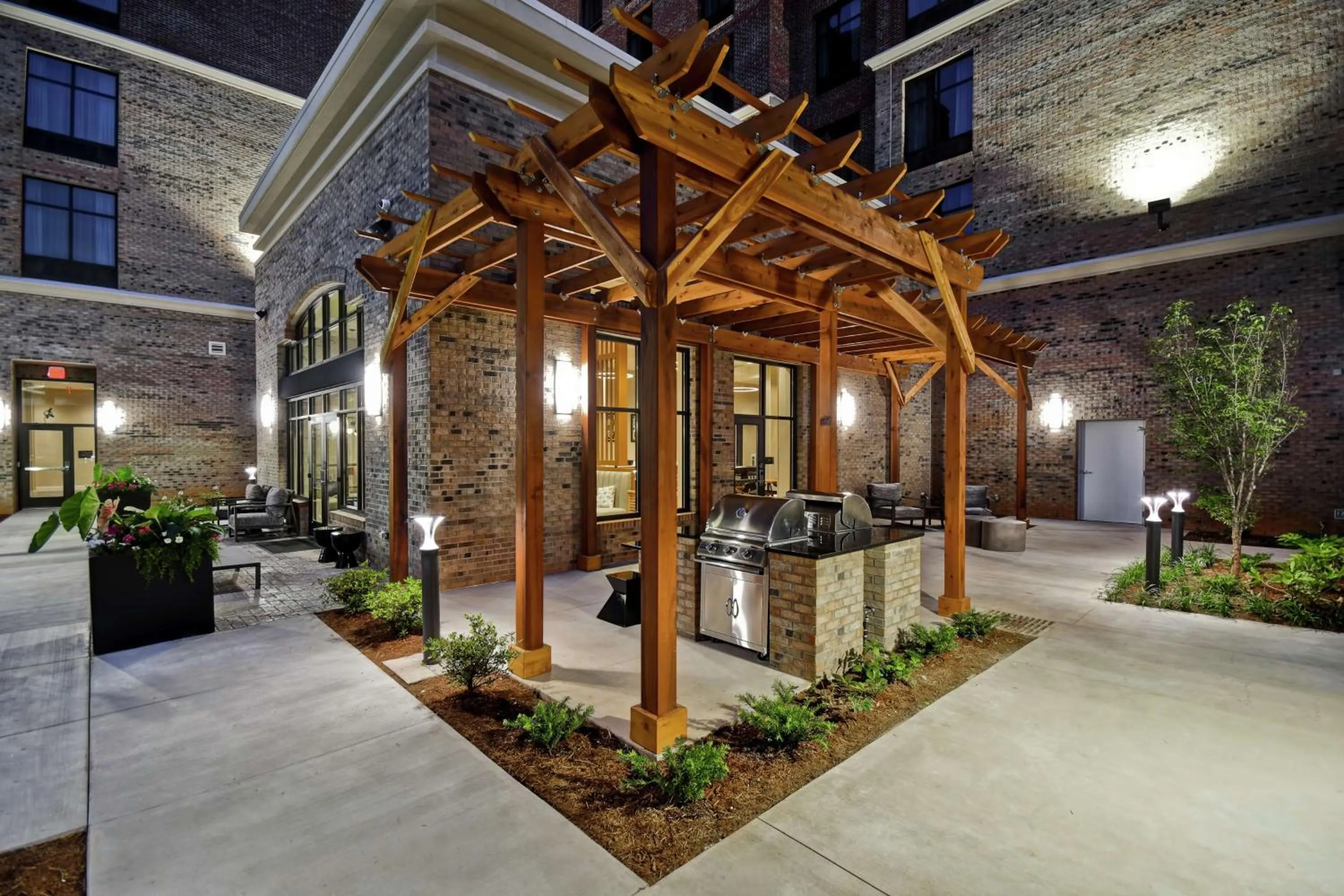 BBQ facilities in Homewood Suites By Hilton Greenville Downtown