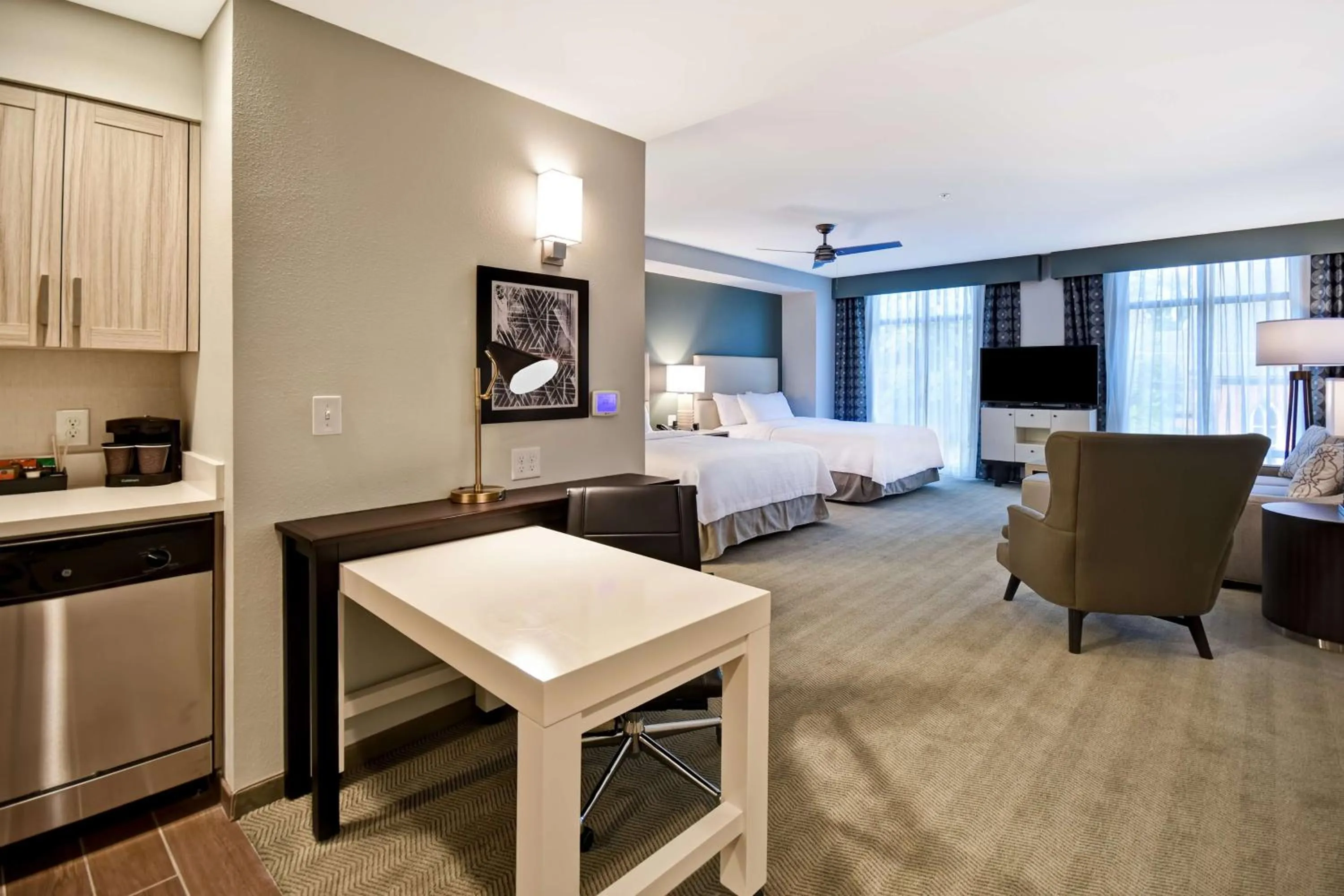Living room, Bed in Homewood Suites By Hilton Greenville Downtown