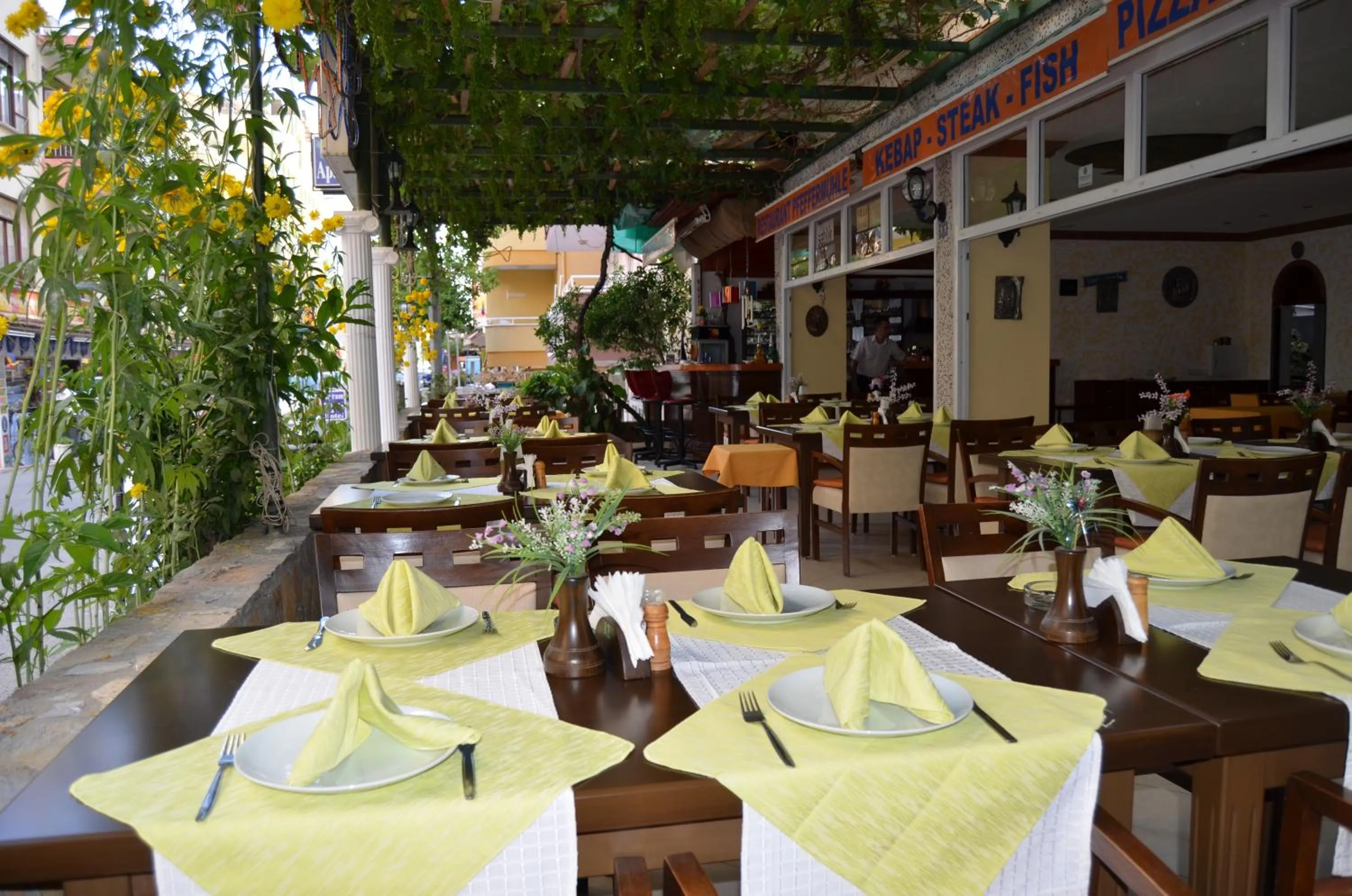 Restaurant/places to eat in Bayram Apart Hotel