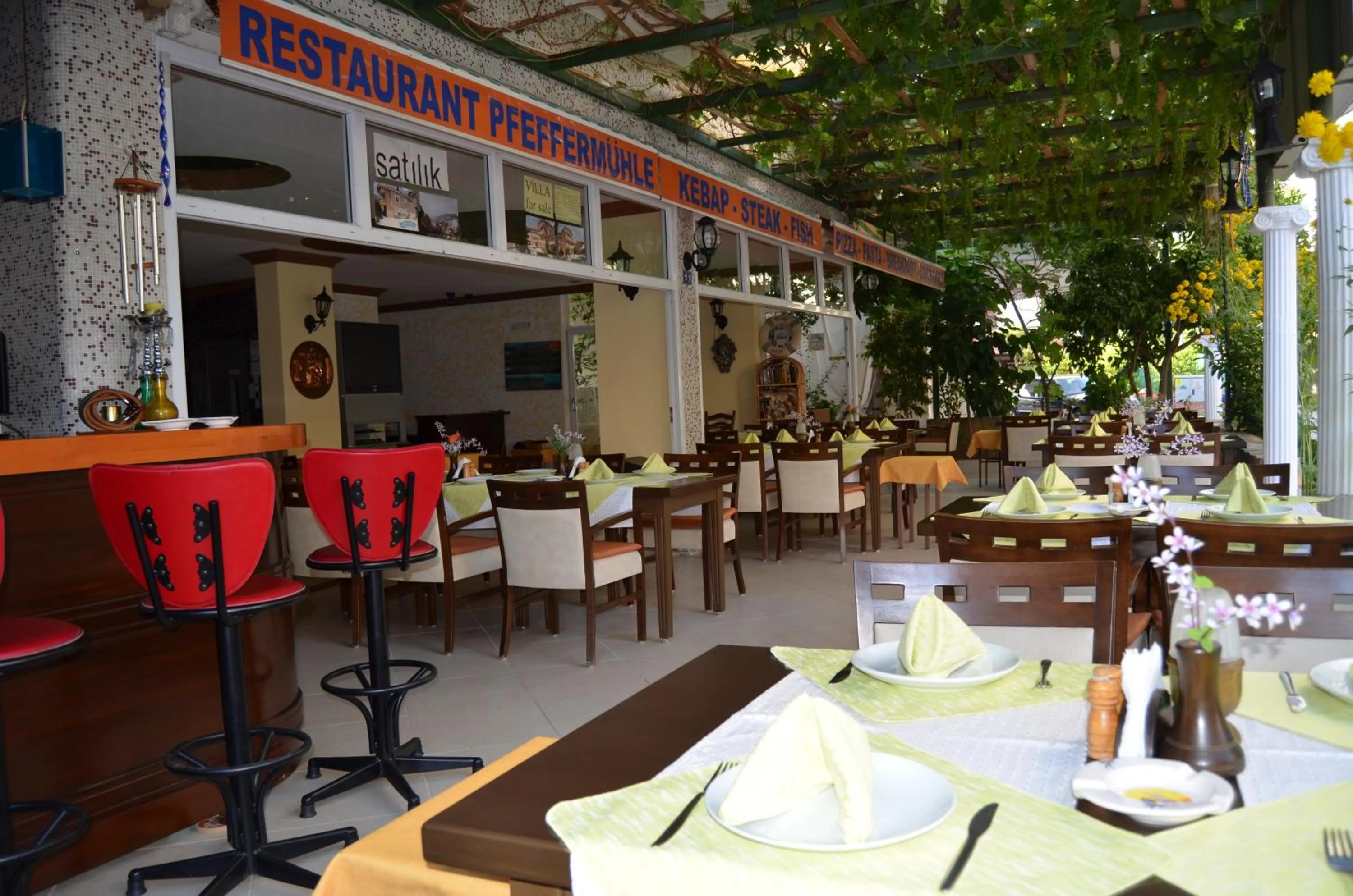 Restaurant/places to eat in Bayram Apart Hotel