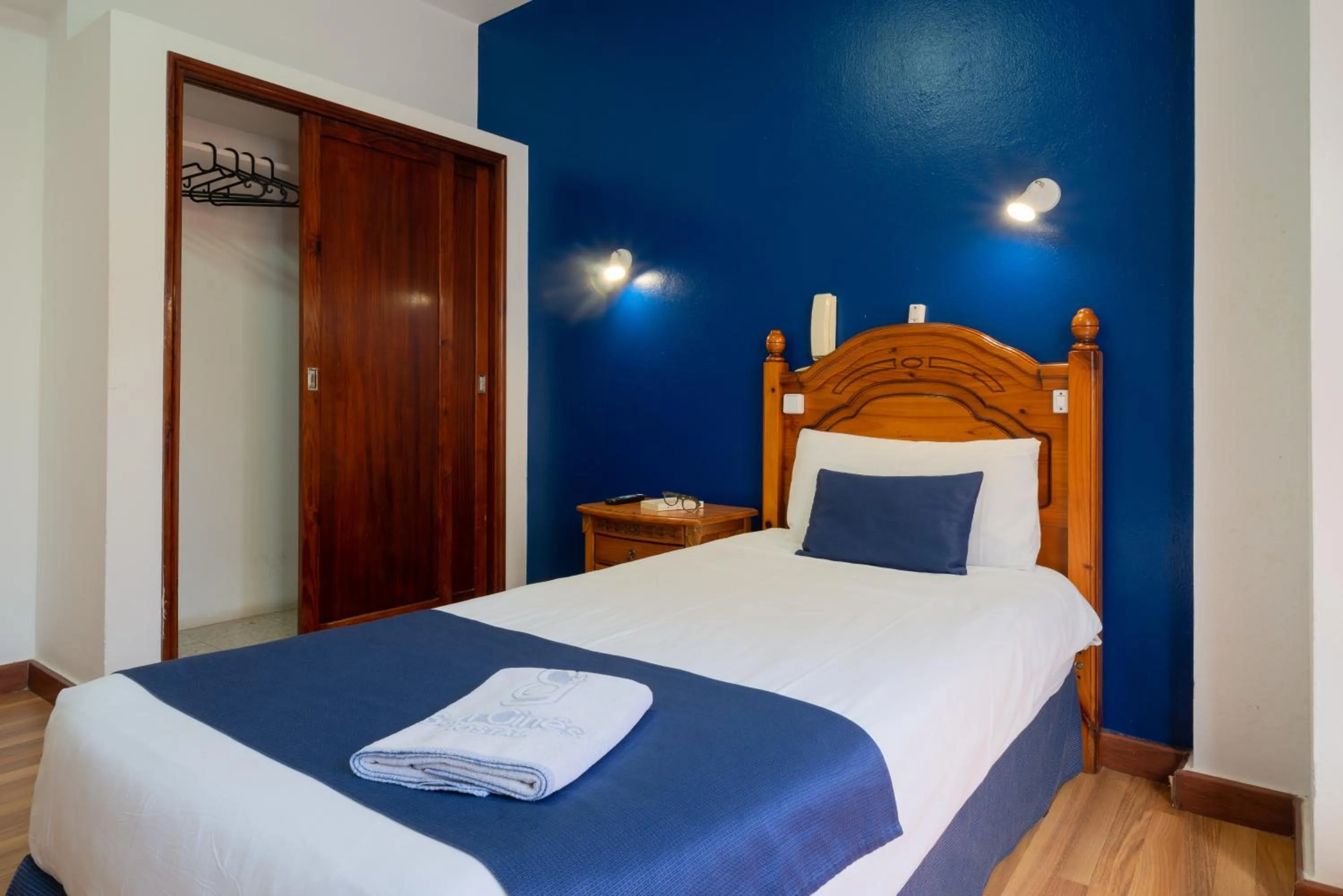 Bedroom, Bed in Hostal San Ginés