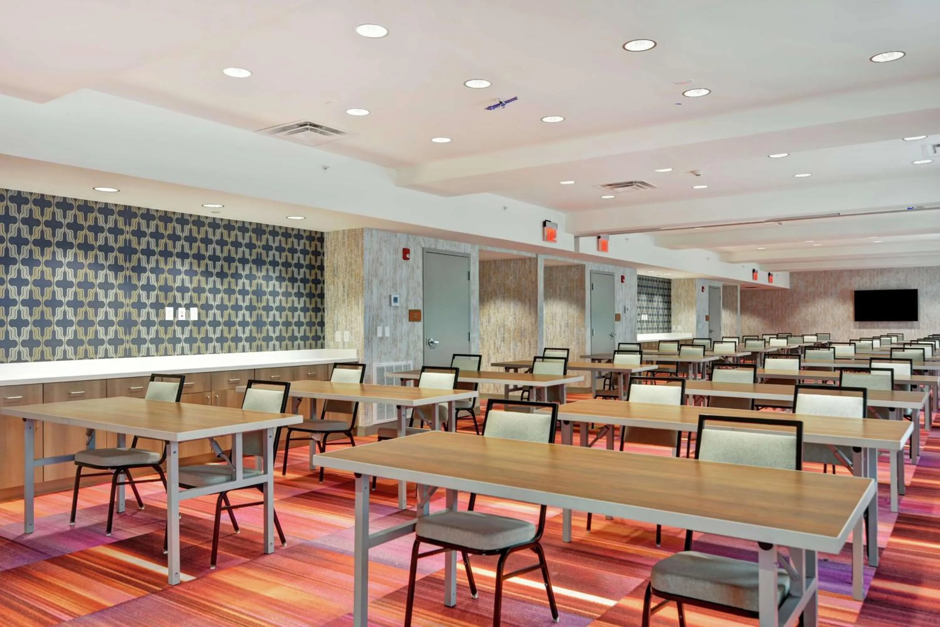 Meeting/conference room in Home2 Suites By Hilton Beaufort